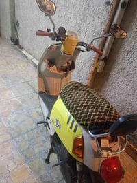 بوليس • ٤٩ • كهربايات
