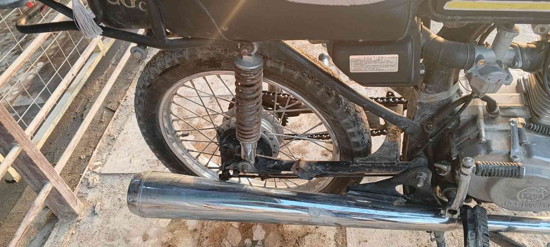 دراجه كلك ستوني مكمل محركه  كله شغال فوول باتري جديد لايت  بريك صالصنه  ناعمه تخبل ولله محرك ستوني جفته  عنوان نجف كوفه سعر 250 قفل  ***********
