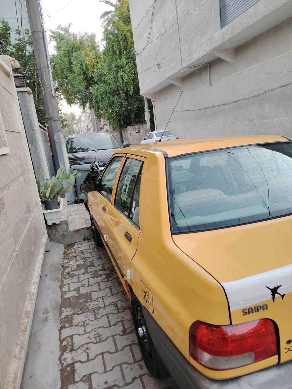 السلام عليكم سايبا موديل ٢٠١٦ مصفره هيا وغرامات وهزه جديده مكفوله كير محرك تبريد ثلج لا صبغ ولا تبديل شواصي مكفول ماشيه السياره ٢٢٠ الف جديده بأسمي سنويه جديده هزه جديده مكان بغداد الكاضمية رقم ***********
