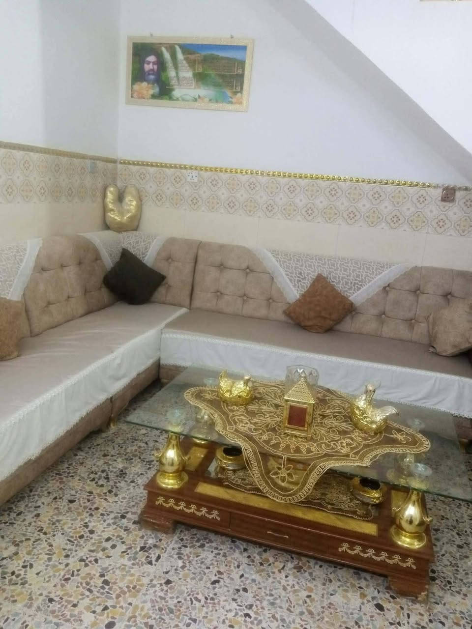 السلام عليكم 
دار 🏠 المساحه ١٢٥م طابو زراعي سند 25 في بغداد العبيدي  شارع التربيه  بداية حي السفير قرب سوق العبيدي البيت  متكون من غرفه  نوم واستقبال وصاله ومطبخ ومنور وطرمه وحمام خارج وحمام داخل طابق واحد  الاستفسار خاص اوالاتصال على الرقم ***********
اداره مكتب الهدى للعقار العنوان بغداد العبيدي شهداء الأولى شارع المحافظ قرب رحيم المضمد
