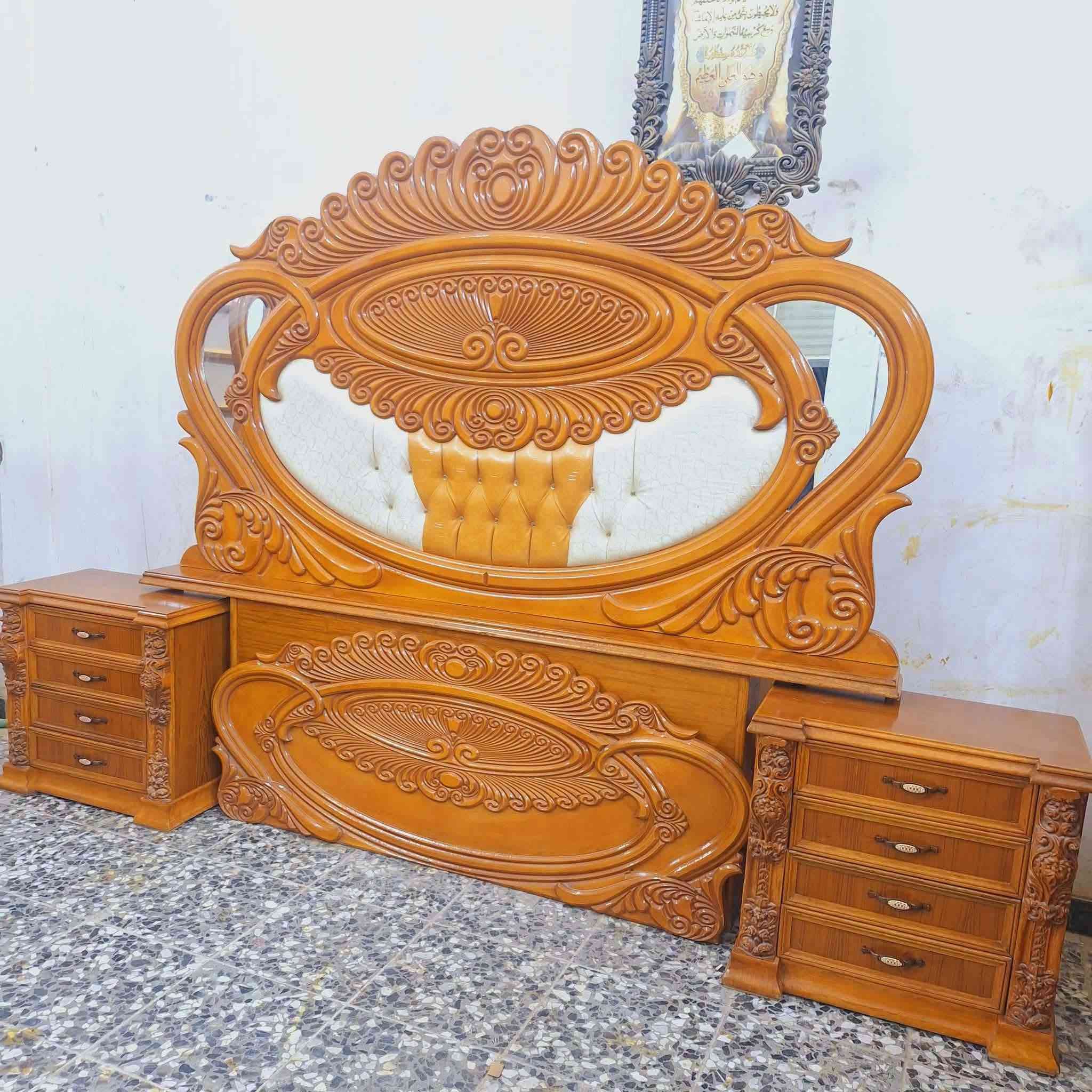 غرفه اخشاب  تسكام 5 ملم صاج خارج والداخل شغل  الهيكل ودنك  زان توج زان  شغل درجه اولى شغل الصالحية 
 الغرفه كلش ثكيله وخشب قوي واخت الجديدة ونظيفه كولش اي كسر و ضرر ما بيها  نسبة نظافته 95 /  100
القاعد زان سقف زان  الظهر جرجوبه 
 الغرفه ولا غلطه بيها و بالعافيه على لي ياخذها  
وتساب/  ***********
 العنوان بغداد  البلديات و اكو  توصيل هم موجود
