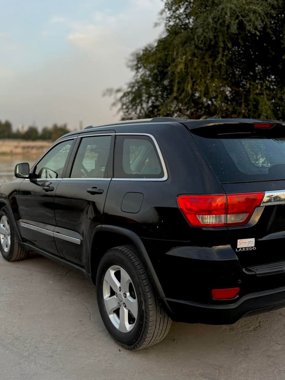 جيب لاريدو٢٠١٢
السياره وارد امريكي داخله كلين وحادثها بالعراق 

مرفق سونار من body car وموضح حادثها باب السايق مصلح والباب الخلفه مبدله 

محرك 3600

6 سلندر 

اللون أسود

محرك وكير على وضع الشركه خير من الله 

رقمها الماني شبه مميز 

ماشيه 160000 km قابل للزياده 

السعر140 ورقه وبيها مجال 

رقم الهاتف ***********
