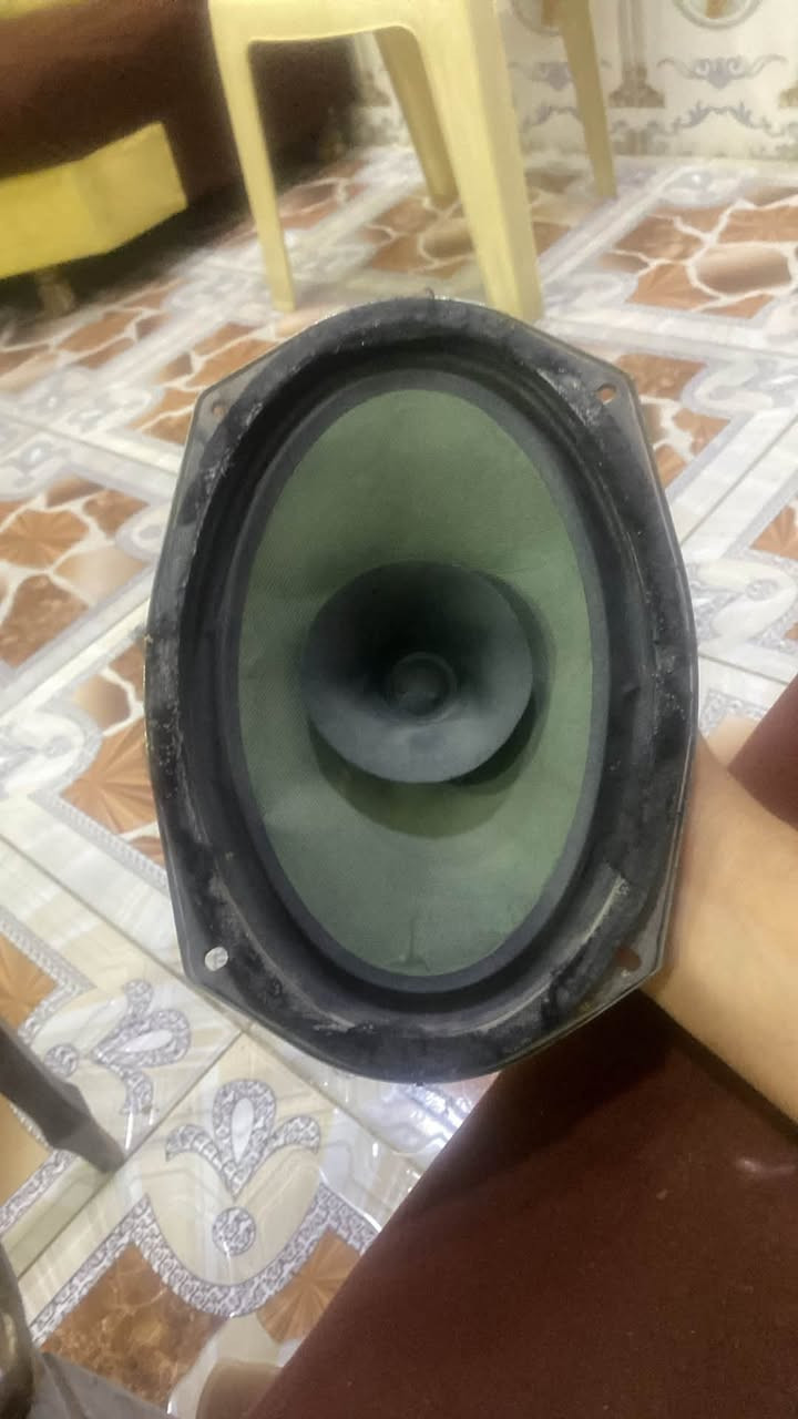 زوج سماعات اوباما اصلي 
حي سومر

