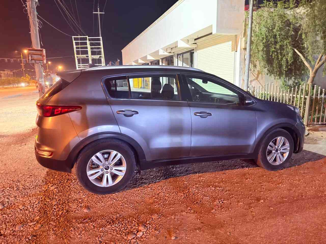 السلام عليكم 
لبيع كيا سبورتج موديل 19 امريكي
حادث السياره فقط دعاميه بلعراق قطع رش فقط اثر جراد
السعر ١٣٠ وبيها مجال لاستفسار *********** محمد
مكان السياره بابل
