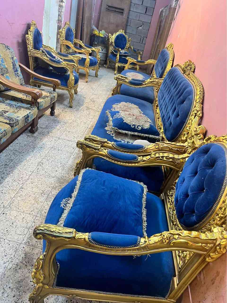 كلمن وسعرة
ابيع وشتري وراوس
***********
متواجد واتساب بغداد, العراق
