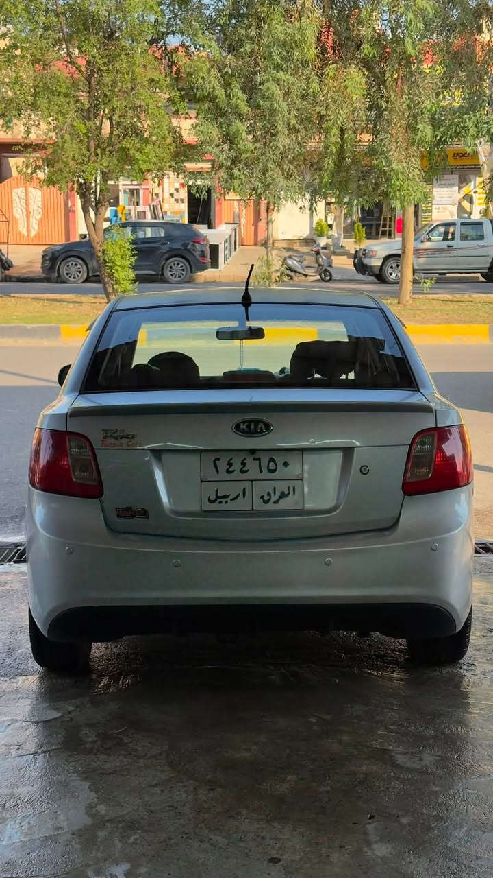 كيا ريو مواصفات برايد سلايت + لمس + تحكمات ستيرين + حساسات دعامية موديل 2012 مابيها ضرر بيها ملاحظات بسيطة بيها باب اليسار الخلفي بي سلخ تقريبا 4 اصابع وبيها بسقف جوليح دائرة بسيطة 5 ويل كب محرك 14 الاصلي السعر 100 وبيها مجال *********** السيارة شرط التحويل
