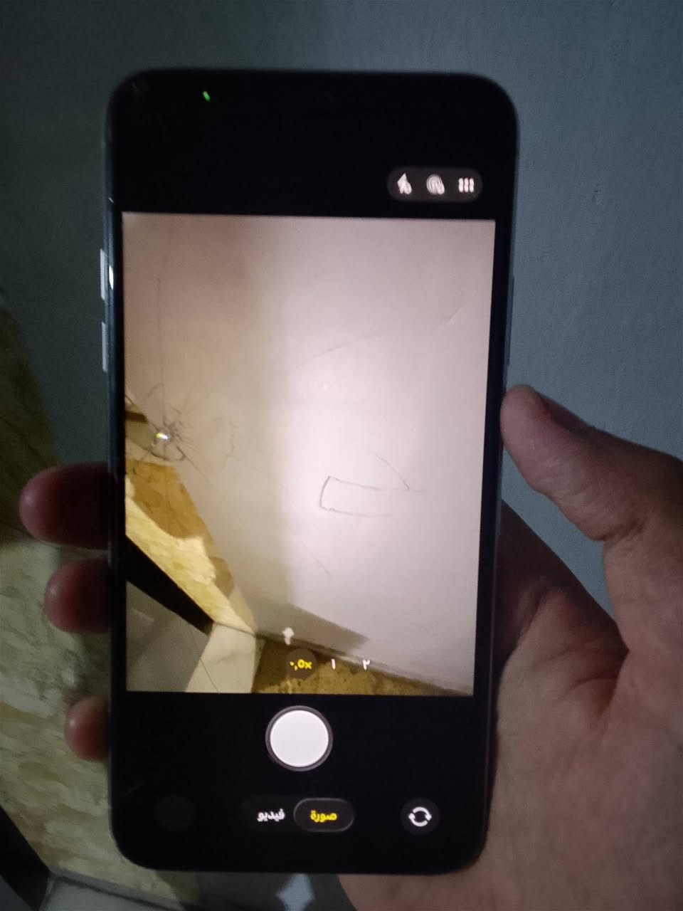 سلام عليكم 11برو ماكس جهاز نضيف بيه بس كسر بل كلاسه ذاكره256مكاني بغداد العامريه سعره 150قفل ربع مينزل ليعامل ليراسلني رقم***********
