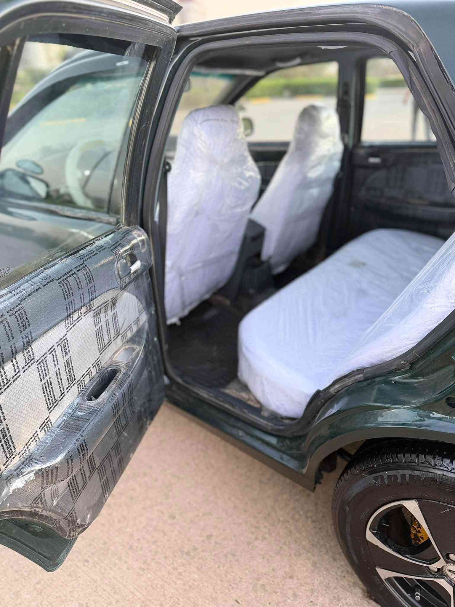 نمونەو تاقانە ئەبێ وابێ♥️📦📦
دەعامی بۆ دەعامی بەشەرتی ١٠٠ فیتەر
نرخەکەی ١٩ گەڵاو ماجالێ برایانە
کیا سیڤیا مۆدێل ١٩٩٣
ئاڕم پلاستیک هەولێر بەشەرت
مەکینە ٨ بەخ دژە فیتەر
کامل ئەشیای تەبریدی پێوەیە
پێشو دوای لۆک قرچی نیە
شانو سەقفی شوشە
ماشەللە لە هەیکەلو دەماری
ناو بەرگە درگاو داژبڵی شوختی نیە
گێڕو مەکینە بەشەرت هەناسەی نەبێ
کارەبای هەمو گیانی ئیشەکات
برێک گەرمی لایتی بەرزو نزم
کامل گێچەکانی مەزبوت
٤ تایەو ویلی لۆک
ژێرو بنی بەشەرت
بە شەرتی فەحسو تەرای هەمو شتی
سەیارە تا بلێ جوانە
جادە گرتنو ڕۆشتنی تا بلێ مەزبوتە
زۆر زۆر نەرمو نۆڵە
بەو شەرتەی بەقەی ماتۆڕێ بەنزین نەخوا
لە سلێمانیم بۆ زانیاری زیاتر
*********** بەس سیم
*********** فایبەر واتساپ
ئەدمینی♥️♥️
