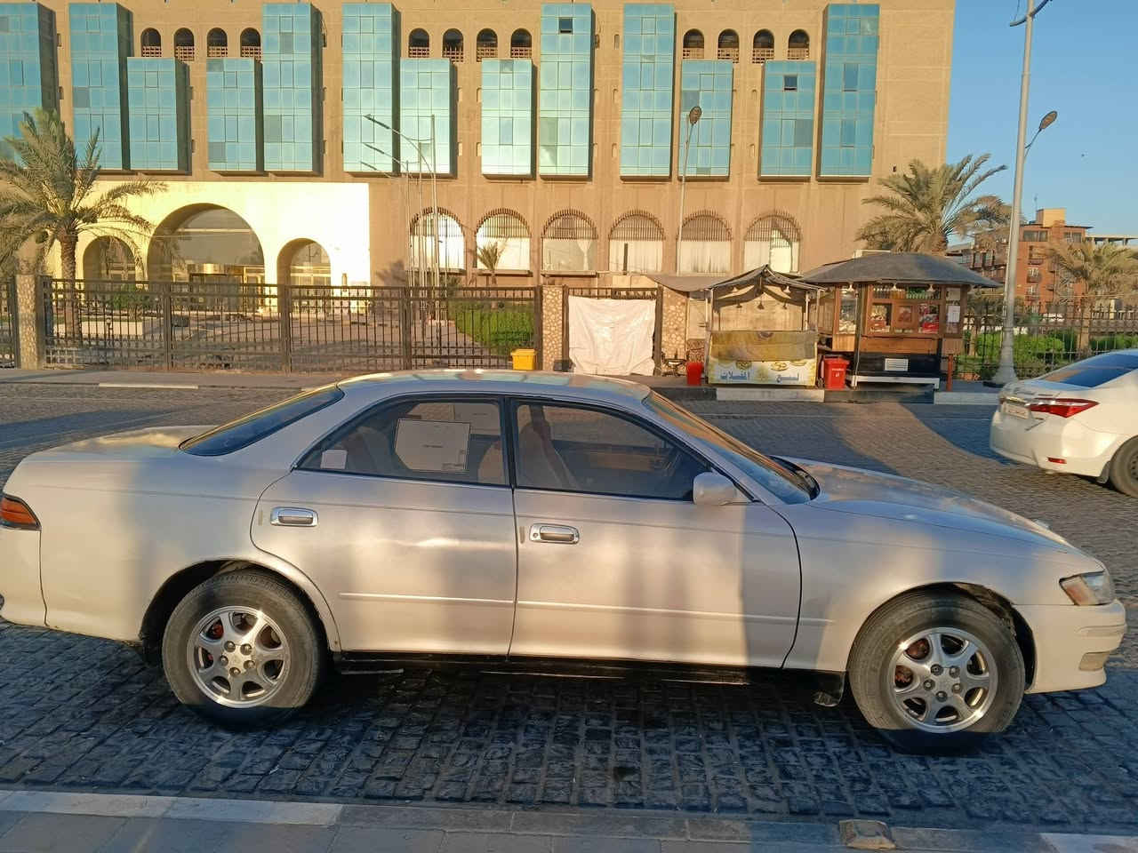 سلام عليكم
سياره مارك نفخ البيع مديل 1995

سياره بيه جاملق الخلفي مبدل بل امارات مكفوله من كص ونقل 
مكينه ونجي 

سعر سياره 48 وبيه مجال 
الاستفسار ;***********
