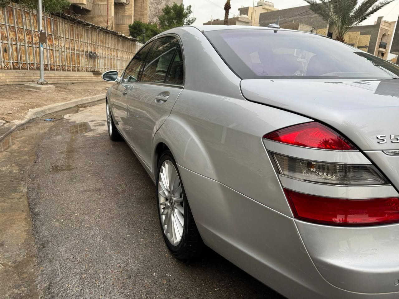 ***********
سلام عليكم مارسيدس s_class 2006V8 سياره موديل 2006 محرك 8سلندر لون سلفر جاهزه من كل النواحي مابيها اي نقص بيها قطع كلير بس اني ابيع احزام مكان السياره بغداد السعر 165 وبيها مجال
