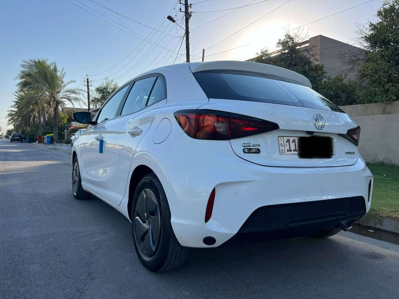 السلام عليكم
اخوان MG 2025
السعر (95 ) او بيها مجال
ماشيه 23 الف
سياره معروفه بل سوك شنو مواصفاتهه
بس مشدود الها منظومة غاز
سياره حلوه او جديده
مال الاهل
مكانها العامريه
السياره بيها صفحه صبغ بدون دواخل 
اخوان مكلف بل نشر اي استفسار
الاتصال واتس(***********)
