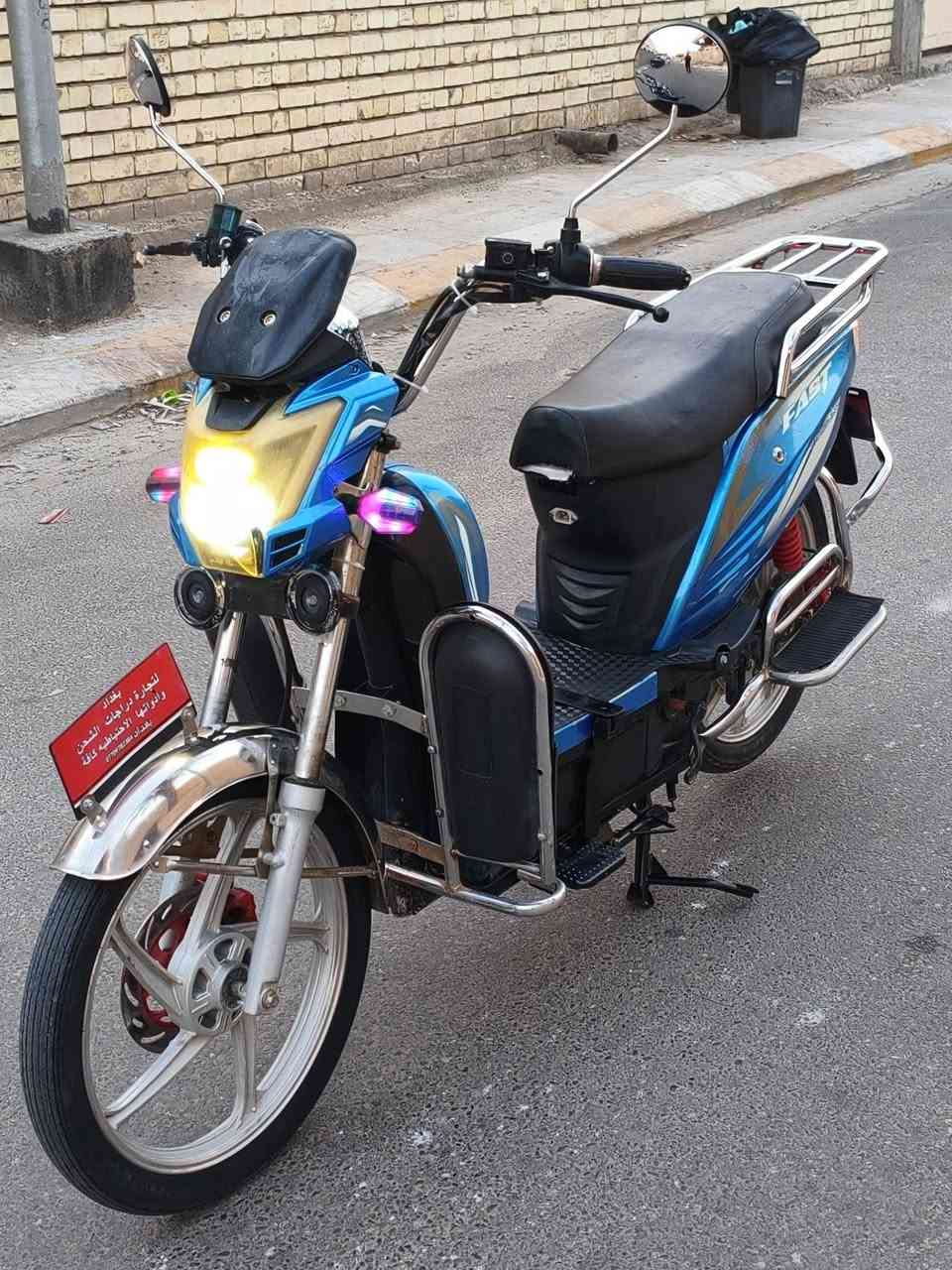 دراجة هارلي نظيفة ومناقصها شي ..
البطاريات🔋فوول وعالفحص ..
الكهربائيات كلها شغالة 🔌 .. مانع سرقة 📢 ..
تشغيل عن بعد 📲 .. نظام 🈴 رجوع للخلف .. شاشة تحديد العطل 🖥️ .. لايت عالي ناصي 🔦 .. اشاير ➡️⬅️ .. 
الـسعـر .. 400 .. وبــي مـجـال ..
*********** .. واتــســاب .
