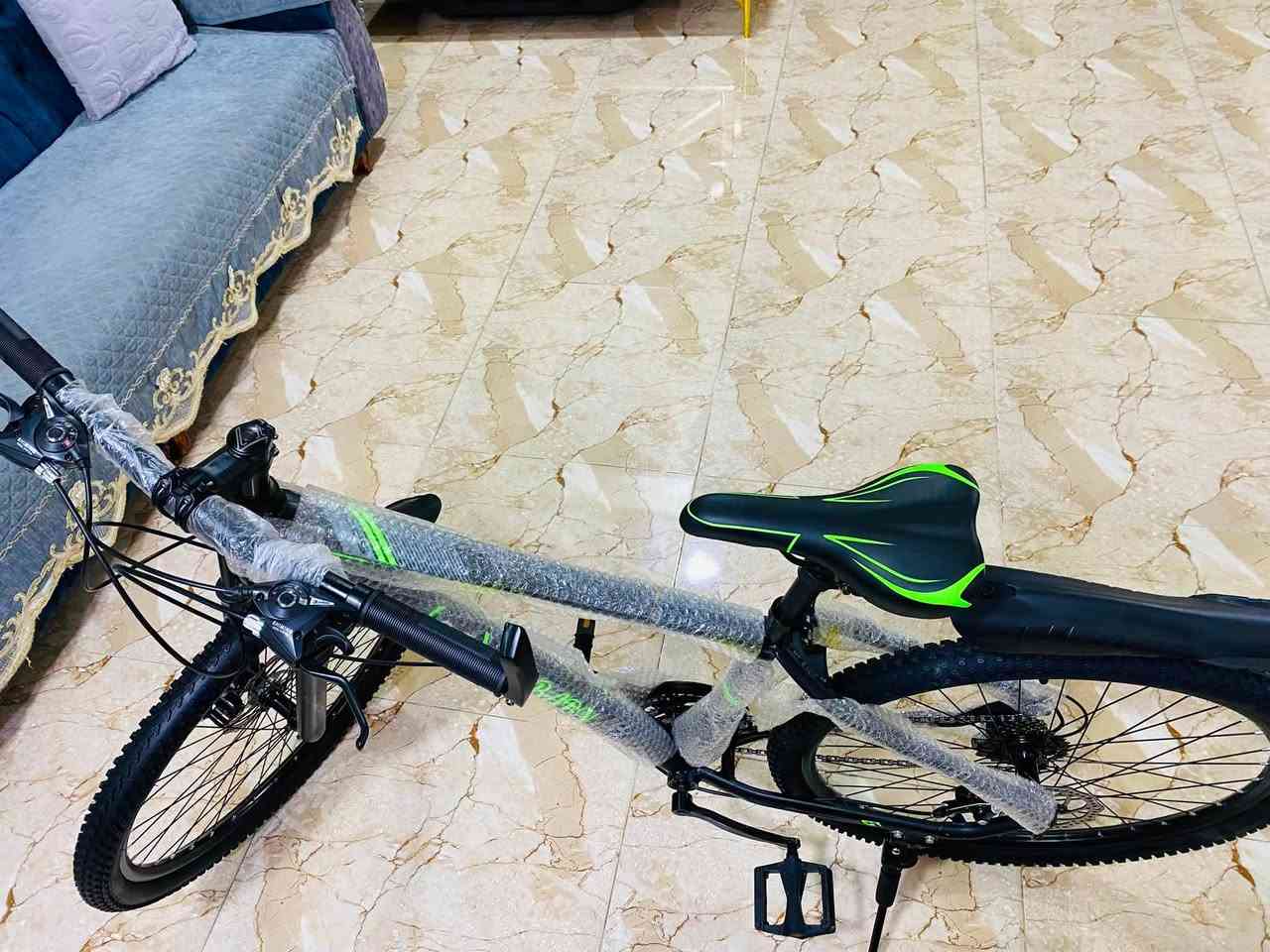 للبيع باسيكل رياضي حجم ٢٦ للتوصل ***********
