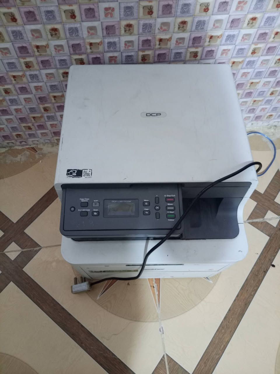 طابعة برذ ليزري ملون واي فاي موديل BROTHER DCP-L3515CDW كاملة شغالة مابيهة شي نقصهة فقط كاترجات سعر الطابعة 60 الف مع التوصيل للتواصل واتساب فقط ***********
