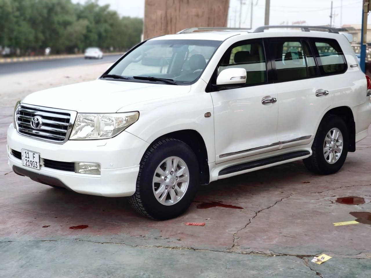 لاندكروز • ٢٠١١ • رقم بغداد