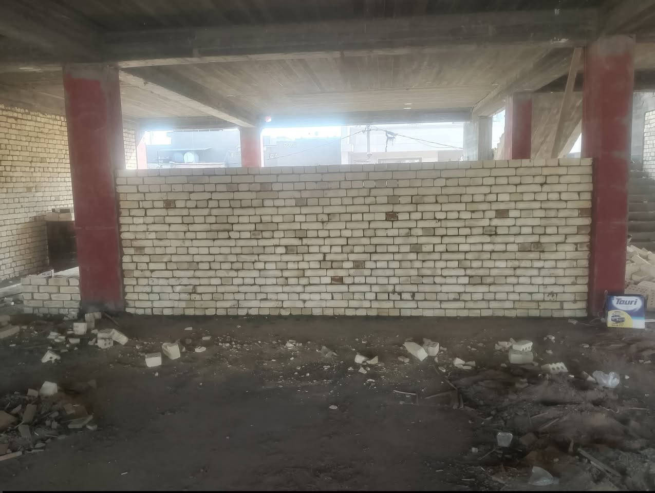 يوجد قدر بناء مصري شغل درجه اولى استلام مهندس اسعار مناسبه للجميع رقم الوتس ***********
