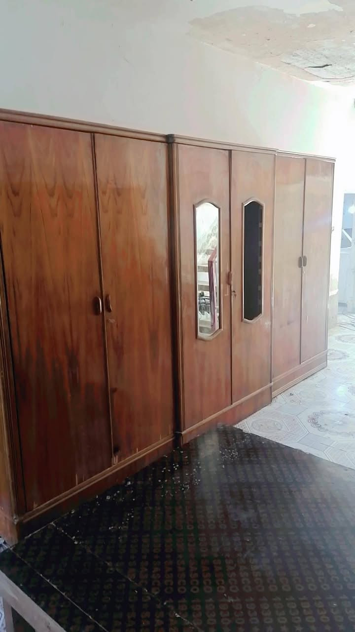 غرفه ست بيبان للبيع سعر ٥٠٠بيه مجال مكان القاسم الجربوعيه ***********بي واتساب
