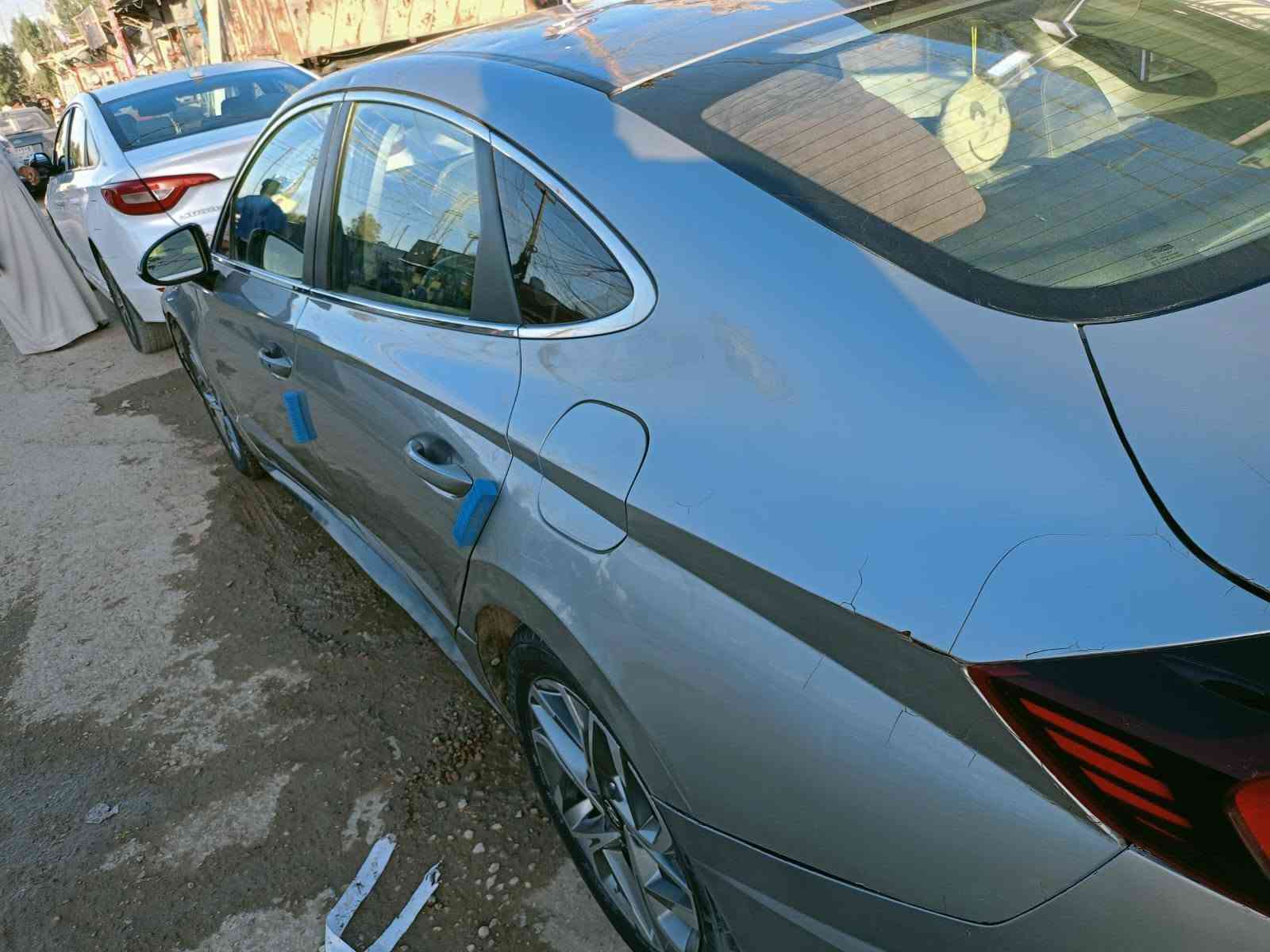 سلام عليكم للبيع سوناتا 2020 وارد امریكی حادث چاملغ خلفی والجنطه فقط بدون تبدیل السیاره بیها حالوب محرك 2500 مكفول كیر تبرید حداديه جاهزه السياره فول مواصفات عده الفتحه بصمه  رقم قادسیه معوقین السعر 130بیها مجال للشرای للستفسار ***********
