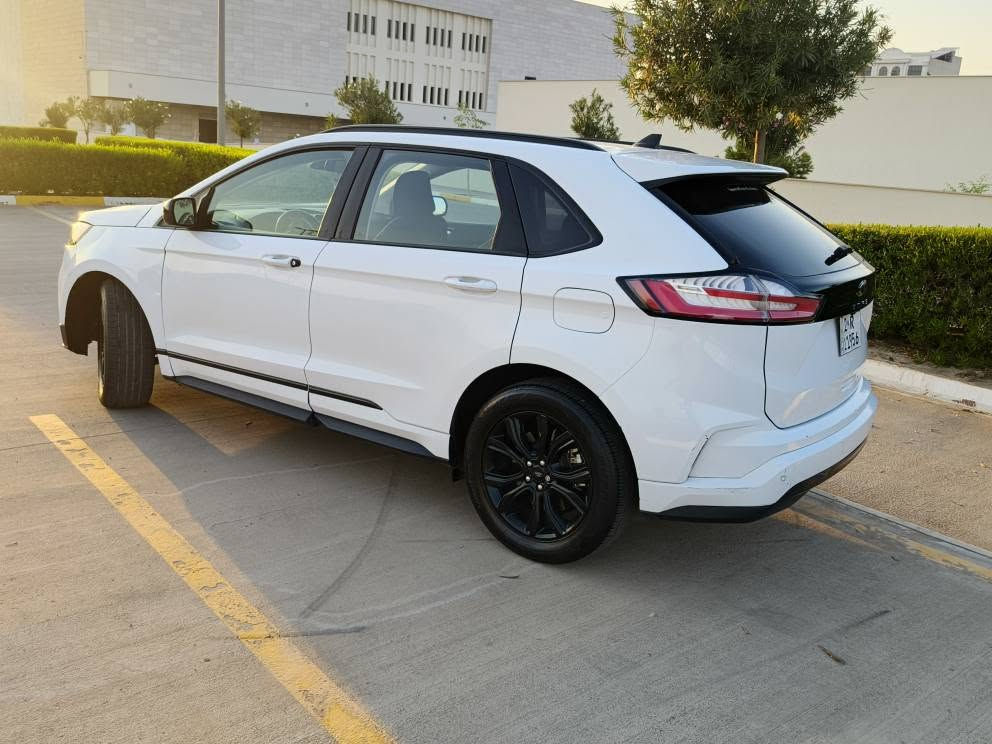 ford Edge 2022 
‎فۆڕد ئیدج 
‎مۆدیل 2022 
‎مواسەفات SE 
‎گێرو مەکینە بەشەرت 
‎ڕەقەو سەنەوی نوێیە 
‎2 پارچەی سبوخە بێ ناو گرتن 
‎2 پارچەی کلێری ئەمریکایە 
‎شوێن هەولێر 
‎ڕەقەم تەلەفۆن :*********** 
‎   ( سعری : 140 وەرەقە مەجال  )
‎ أربيل, العراق
