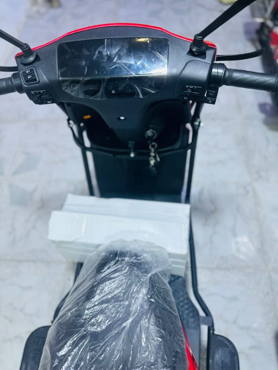 للبيع موطور شحن سكنس مدرع جديد جديد جديد مامستخدم اليوم سحبو من جمعيه سعره جوه سوك ب 300 

السعر 875 
للتواصل ***********

عنوان الأنبار قضاء هيت حي الاطفاء مقابل جامع حارث بن يزيد معروف بجامع شيخ مهند 
واي واحد يريد يسحب موطور من جمعيه اشتري بسعر لي يعجبه 
يتوفر صيانه وغسل وكماليات وبيع وشراء وتبديل بطاريات

