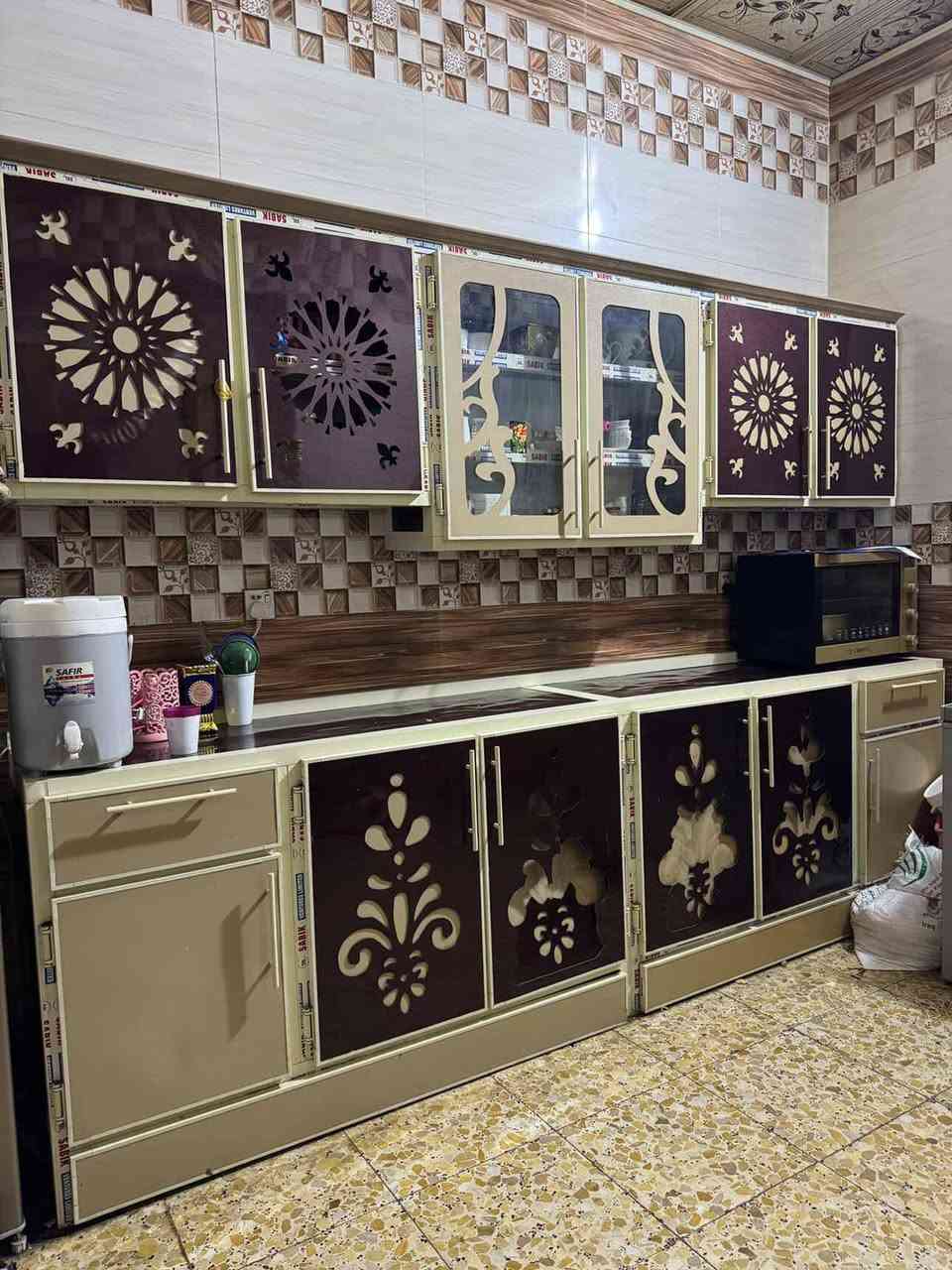 سلام عليكم ورحمه الله وبركاته
كاونتر شغل درجه اوله الطول 3 مرتو 
والسنك متر ونص مرمر درجه اوله 
المكان كربلاء حي الغدير شارع60 
السعر ب// 480// ‏‪***********‬‏
