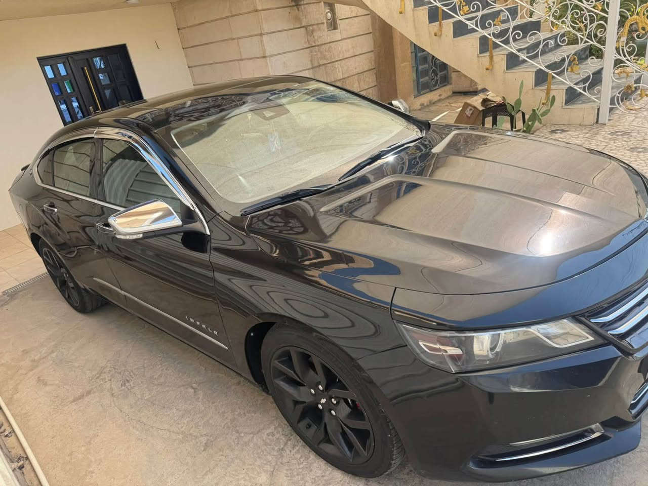 السلام عليكم
سيارة شيفروليت امبالا بريمير موديل ٢٠١٧
السيارة كامل مواصفات بانوراما كشنات جلد كهرباء تدفئة تبريد
نقطة عمياء تنبيه الخروج عن المسار تنبيه رادار امامي 
ضرر السيارة بابين عكس السايق كما موضح بالسونار
السعر ١٣٧ ورقة و بيها مجال 
للاستفسار اكثر تواصل على الرقم ***********
