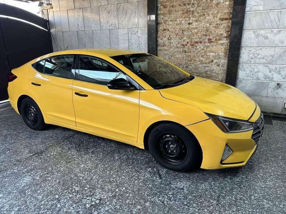 سلام عليكم للبيع النترا 2020 كير محور AT السيارة ماشيه125
ميل نص مواصفات صور الحادث ويا الصور منشورة السعر 125
السيارة صدر جديد تخم تاير قبل سبوع شادة دوشمة مكاني مدينة الصدر الاورفلي ***********
