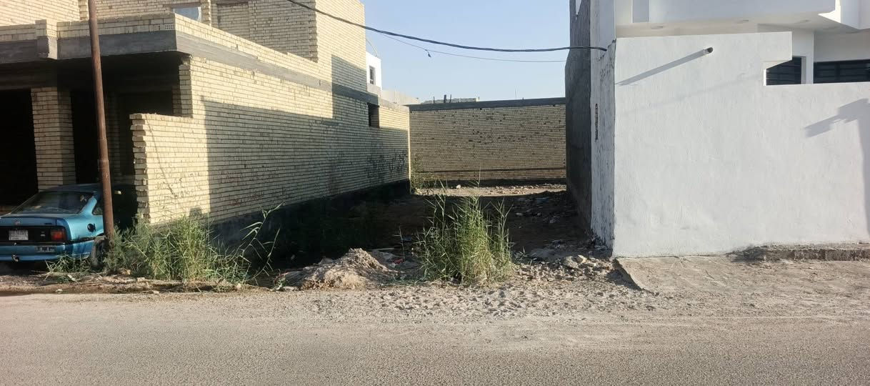 يا لله سلام عليكم قطعه ارض للبيع في الجغيفي الثانيه مقابيل فرع
العز للعقار والمقاولات العامه 
قطعه ارض للبيع  
المساحه / 150 متر 
الواجهة / 7.5 
النزال / 20 
القطعه بجر طابو زراعي صرف سند  25 
القطعه موقعها مميز بل نسبه للمنطقه 
خدمات كامله ماء كهرباء
سكن متكامل 
خدمات متكامله اسواق مدارس صيدليات
كل شيء يحتاجه الدار موجود 
موقع القطعه ⬇️
 📍الفلوجه حي الجغيفي الثانيه قرب جامع صفوه الرحمن وجامع النور اي استسفار الاتصال
***********
