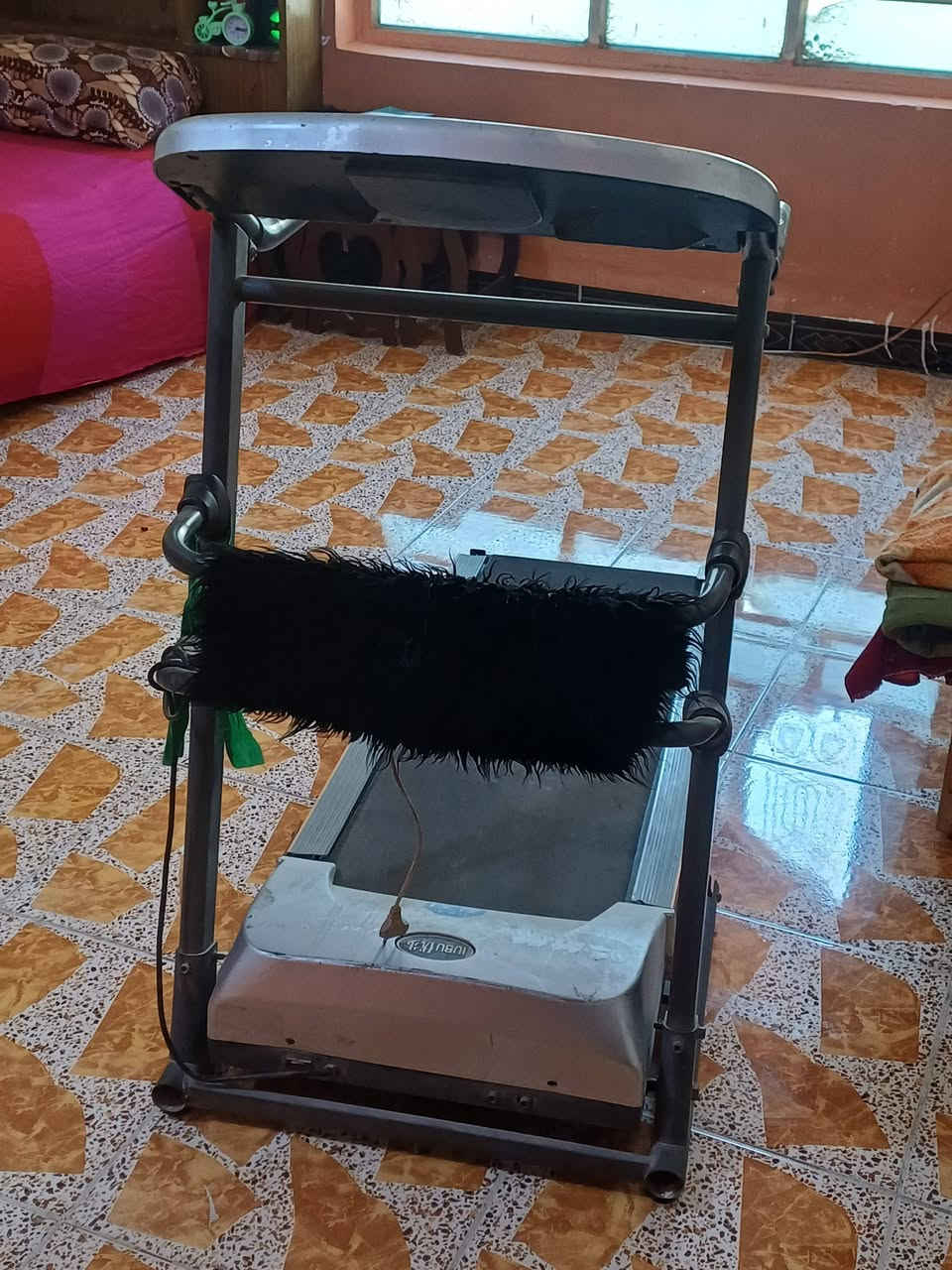 سلام عليكم 👋
جهاز جري🏃‍♂️ للبيع
جهاز نضيف كلش حلو 
والجهاز متروك واعرف شبي  
مادري رايدله تبديل واير او ماطور او كهربائياتها مادري بس 
امانه الله جاز شغل بس متروك ومااعرف شبي 
السعر 100وبي مجال 
المكان بابل الشاوي قرب غرفة تجاره 
الشرا يتصل 👇
***********
