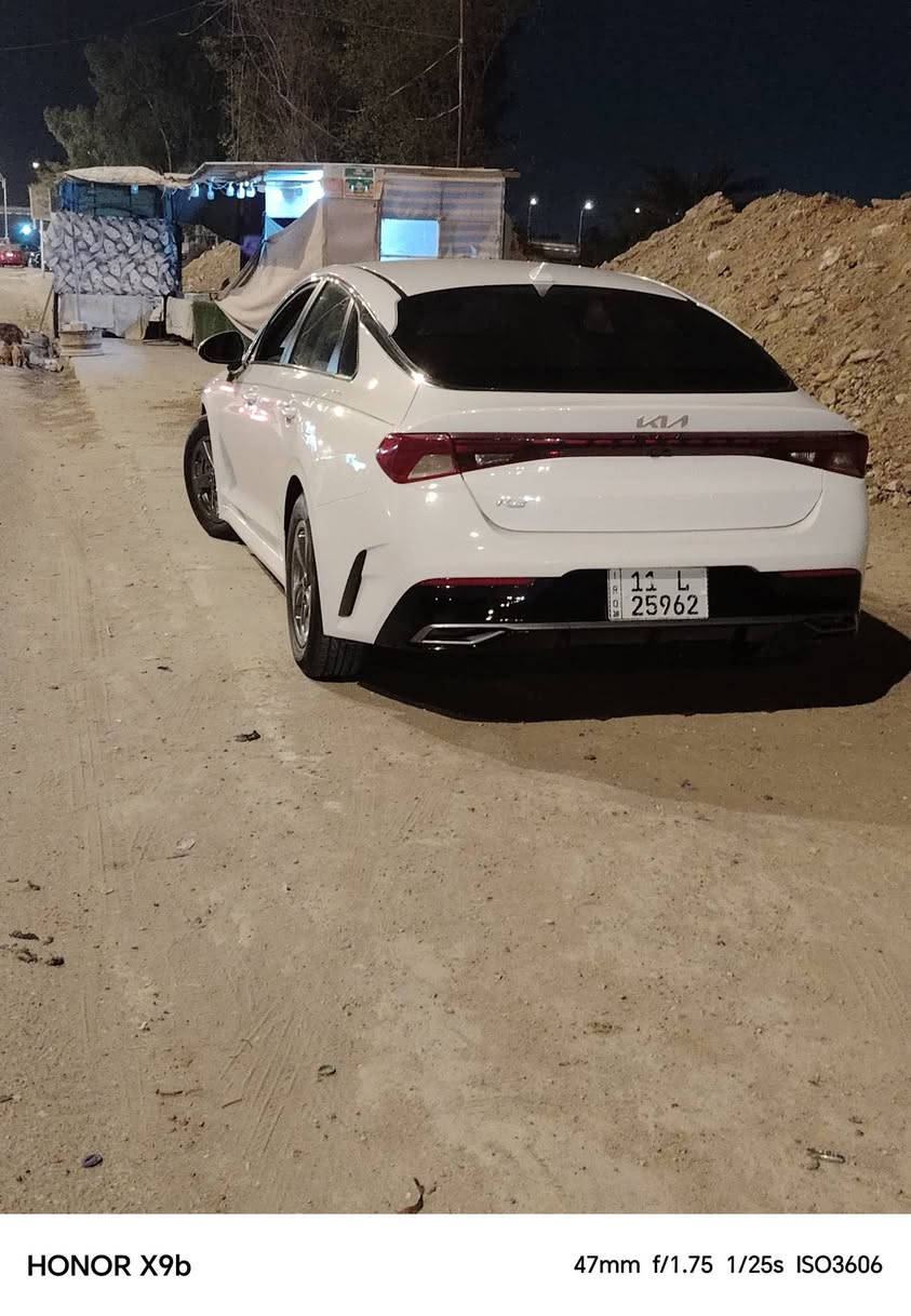سلام عليكم شباب عندي هاي كي فايف وارد امريكي  موديل 22 حادث حلو بالمنشور بيها ثلث قطع تبديل رقم بغداد بسمي جاهزه ونضيفه كلش مكاني بابل جبله سعر 135 بيها مجال *********** بي واتساب تعال شوف ودلل
