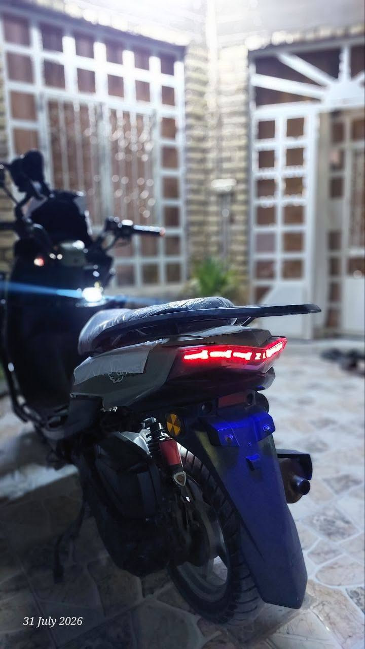 السلام عليكم كوست سترونك للبيع 

كفاله عامه مكفوله من كلشي

محرك 150cc اقتصاديه بالصرف وقويه بالعزم 

محرك ناعم صوته ماينسمع مكفول من التنقيص والتبخير 

فول مواصفات 
- جهاز انذار سرقه
- تشغيل عن بعد 
- حساس ستاند 
- ويل نجمة ( رياضي ) 
- منضومه زنون عدسه عالي ناصي 
- بكلايت لد 
- اشاير لد 
- دبل اشاره بلادي
- بريك امامي دسك 

دراجة حلوه وجاهزة اي نقص مابيها 

ابيع شرط الفحص جيب اي مصلح وافحص واقتنع وبيك خير وتدلل 

مكاني بابل الهاشمية 
السعر 450 وبيها مجال بسيط ***********
