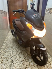 PCX • الجيل الأول • ماشيه قليل