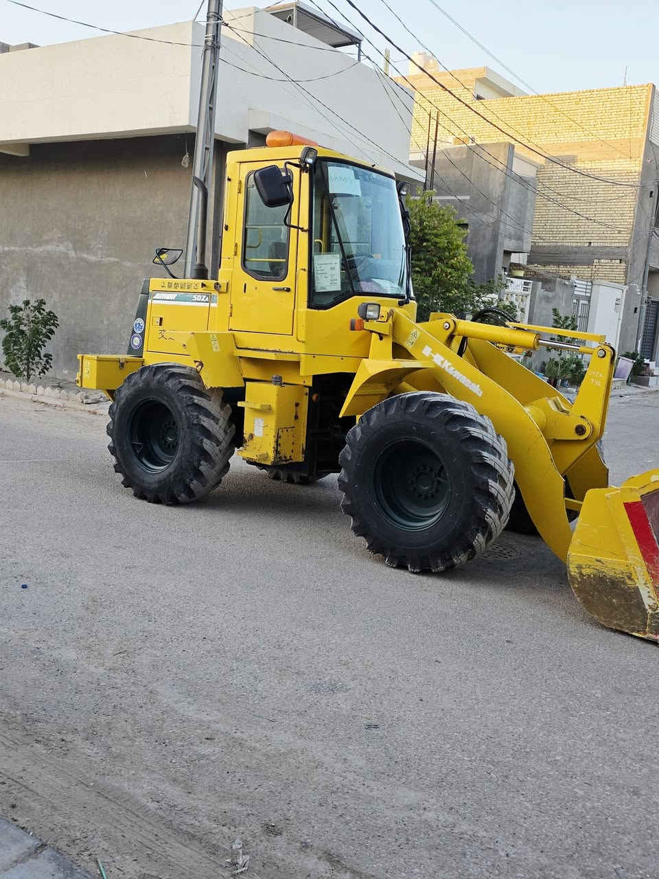 السلام عليكم فقط
كاوسكي حجم 50 ZA قماره دور
محرك كمنز ٤ سلندر بم ونوزل
كير ميكانيك ٣ نمر 
تبريد بلادي 
دخول جديد 
وارد اليابان 
تخم تاير ياباني 
العنوان النجف الاشرف 
***********
***********
