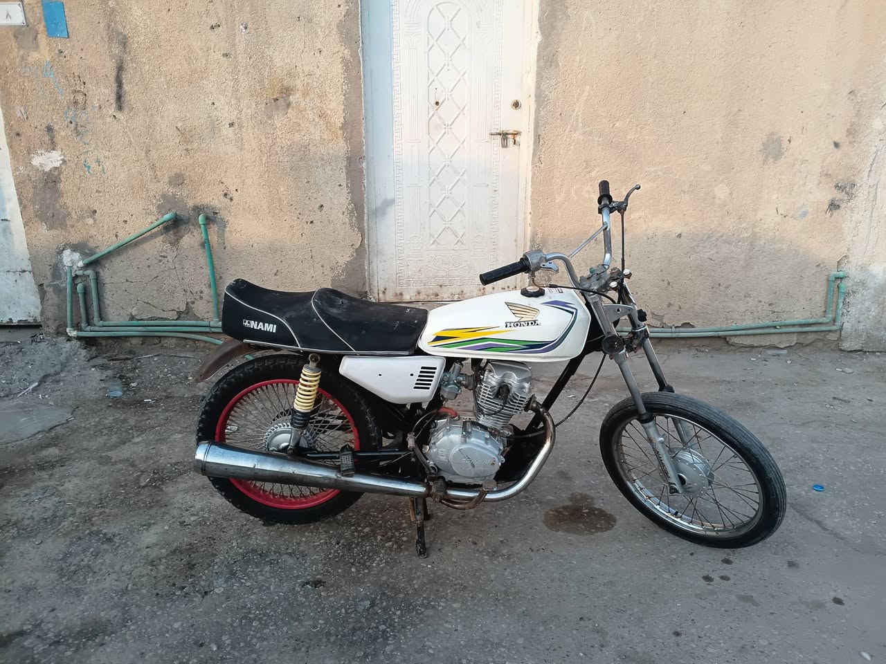 البيع سعر٢٥٠.   ***********
