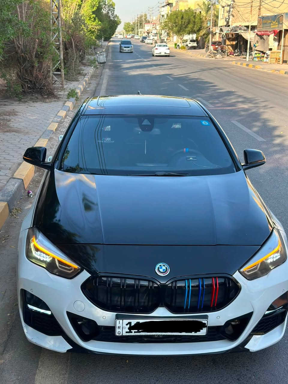 السلام عليكم
للبيع bmw الفئة الثانية 228i M 

فل واحد على واحد 

ماشيه 31 الف 

المحرك: 4 أسطوانات مزود بشاحن توربيني ( TwinPower Turbo محرك B48)

الإضاءة المحيطية إضاءة داخلية متغيرة متعدده الالوان داخل شاشة(Ambient Lighting)

فتحة السقف سقف زجاجي بانورامي (Panoramic Sunroof)

 ناقل الحركة أوتوماتيكي رياضي من 8 سرعات (Steptronic)

فرامل مانعة للانغلاق (ABS) ونظام الثبات الإلكتروني (DSC)

نظام التحذير من الاصطدام الأمامي مع فرملة طوارئ تلقائية خفيفة ونظام التحذير عند مغادرة المسار 

سستم صوت هارمن كاردون 

كامرات 360

تحديد مسار 

سياقه ذاتيه 

نظام توقف ذاتي 

حساس 360 نظام الاستشعار 

رادارات امامي خلفي 

داتا شو 

تدفئة كشنات+ستيرن

لد امامي+خلفي

جنطة كهرباء 

حساس الارجل لفتح الجنطة 

نظام الخزن الميموري

وهواي مواصفات بعد بيها 

تخم تاير امامي وخلفي جديد

حادثها من امريكا بنيد بدون دواخل 
 
M (بكج) ومتعوب عليها سياره

مكفوله كير ومكينه وحدادية وتبريد  ✅

رقم بغداد ب اسمي تحويل ثاني يوم

السعر 173 وبيها مجال للشراي وماكو هيج سعر وبهيج نظافة مستعجل على  البيعة

ما متواجد على الفيس فقط واتساب والخط

للاتصال *********** والشراي يدلل
