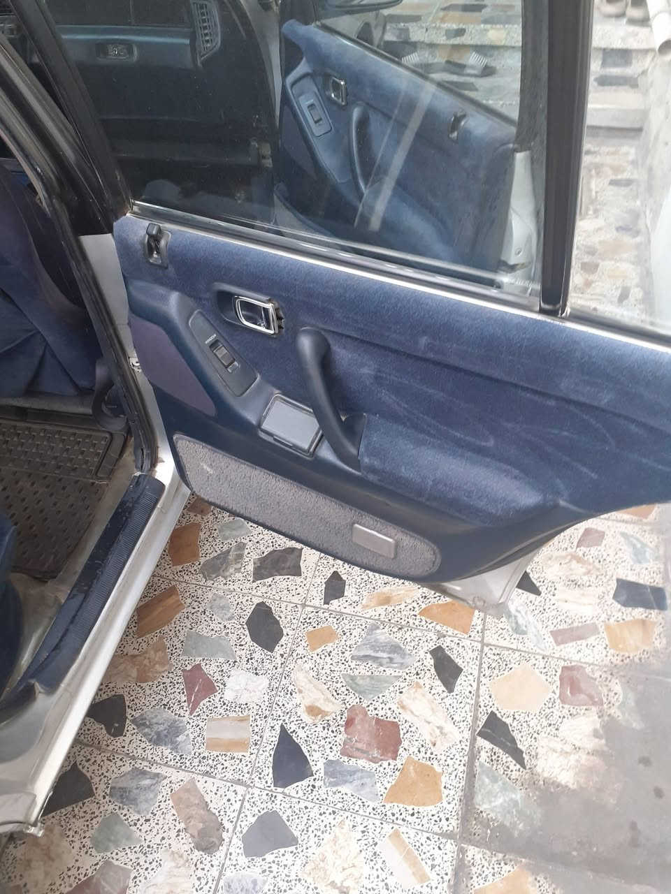 السلام عليك سوبر سيدان ١٩٩٠بلادي السعر ٦٥ بيهه مجال  ***********/***********
