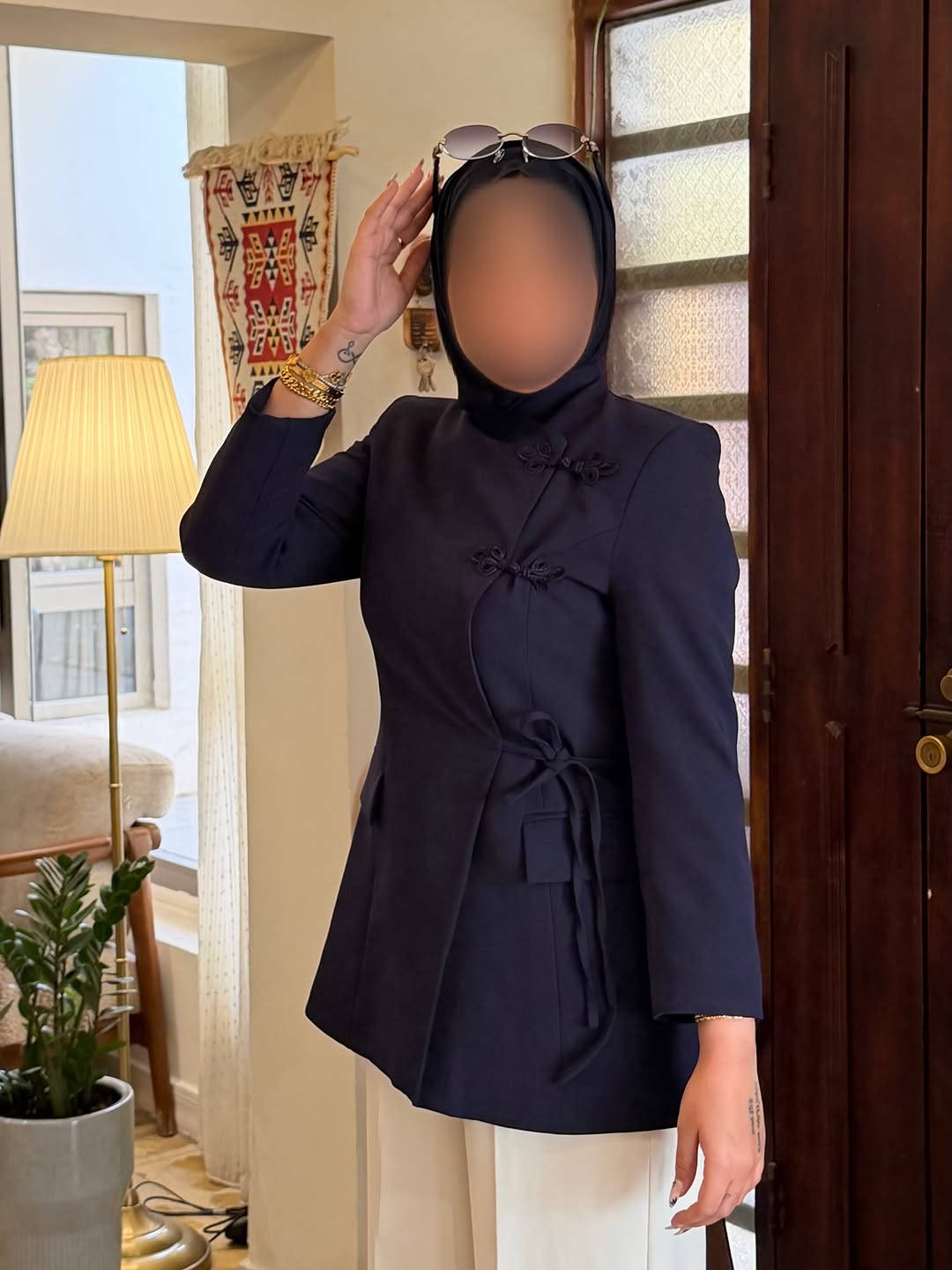 شوفولي الجمال سترة ديزاين كوري 🙂‍↕️
توفرت بـ 6 الوان 💚💙🖤🤎💜🩶
قياس 38-40-42-44-46
طول السترة 75 سم 
للطلب التواصل واتساب او دايركت ✅
