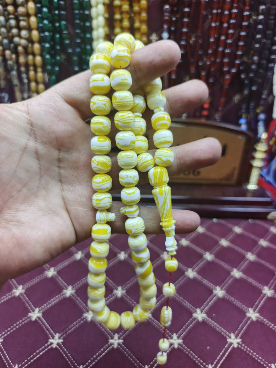 مستكه مصري جراخه يدوي تمليكه باقي التفاصيل مذكورة مع الصور السعر ٢٥ ألف الحجز واتساب ***********
