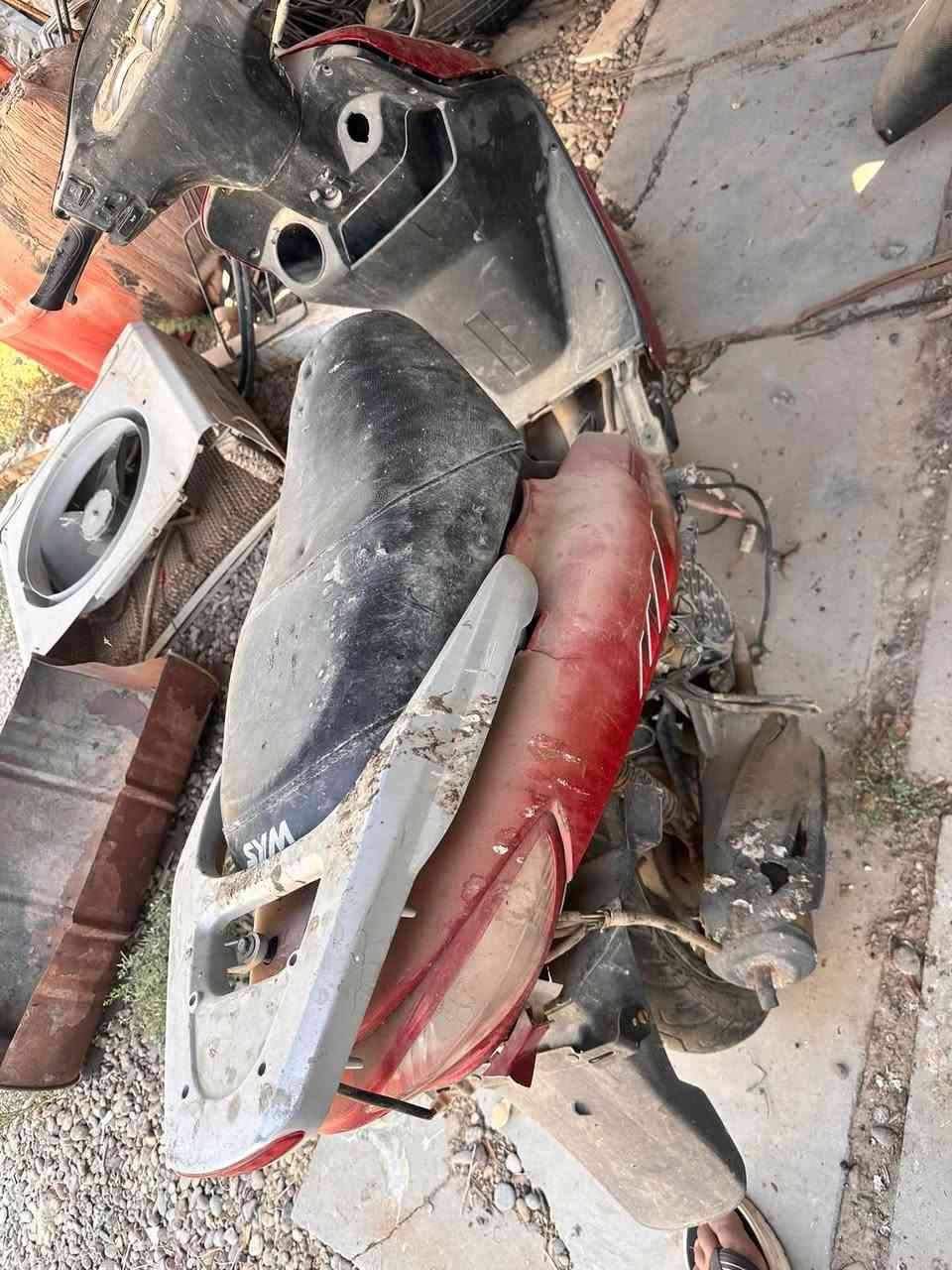 سلام عليكم دراج البيع أبيع عل وضعيت ما تشتغل مكان السعر ١٥٠ وبه مجال الدراج بغداد المحمودية ***********
