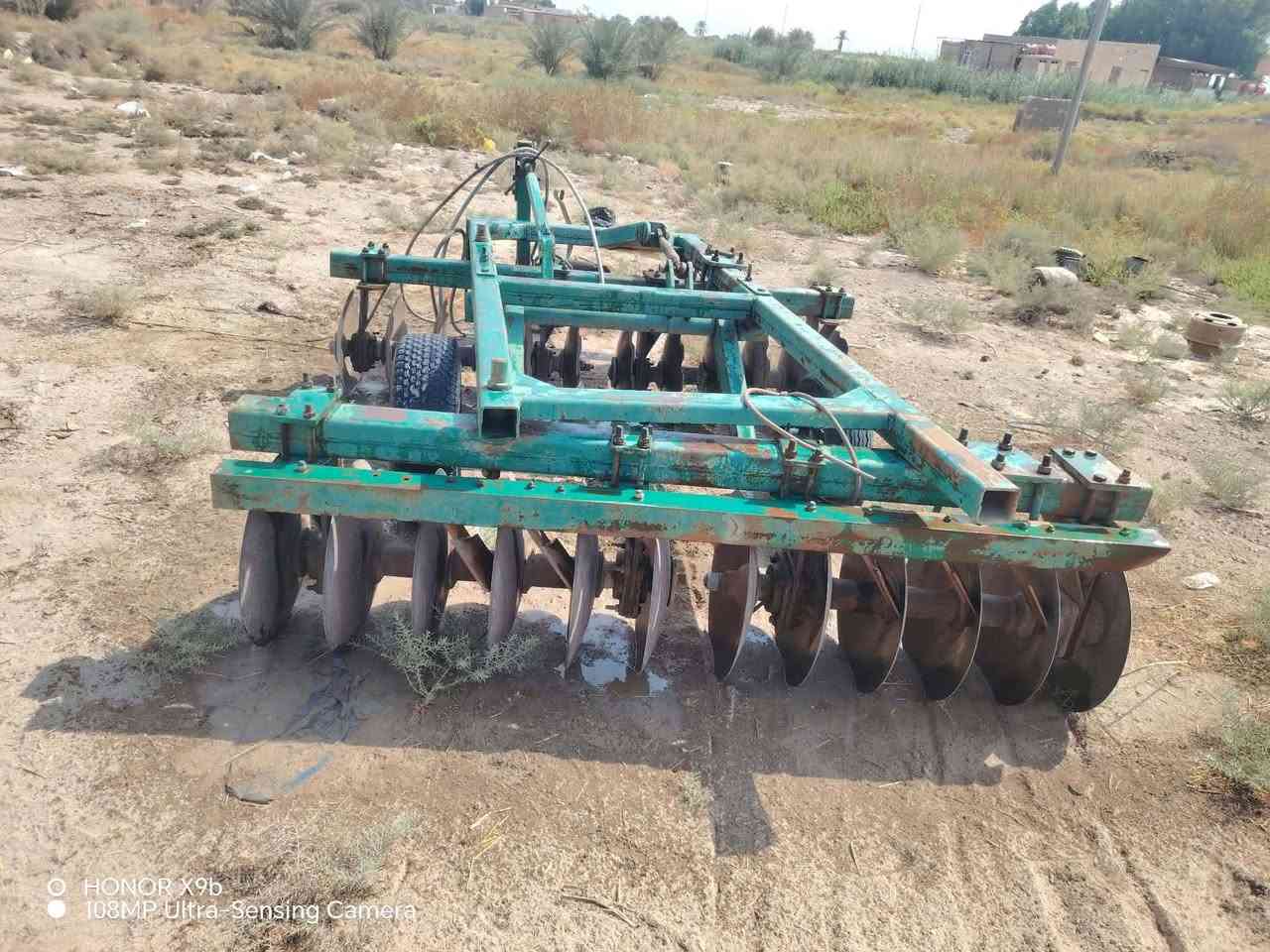 السلام عليكم دسك ناردي24 للبيع مكفول من الفطر ولحيم السعر 5ونص وبي مجال حق الجيه للاتصال ***********

نص مكتوب في الصور:
- O HONOR X9b 108MP Ultra-Sensing Camera