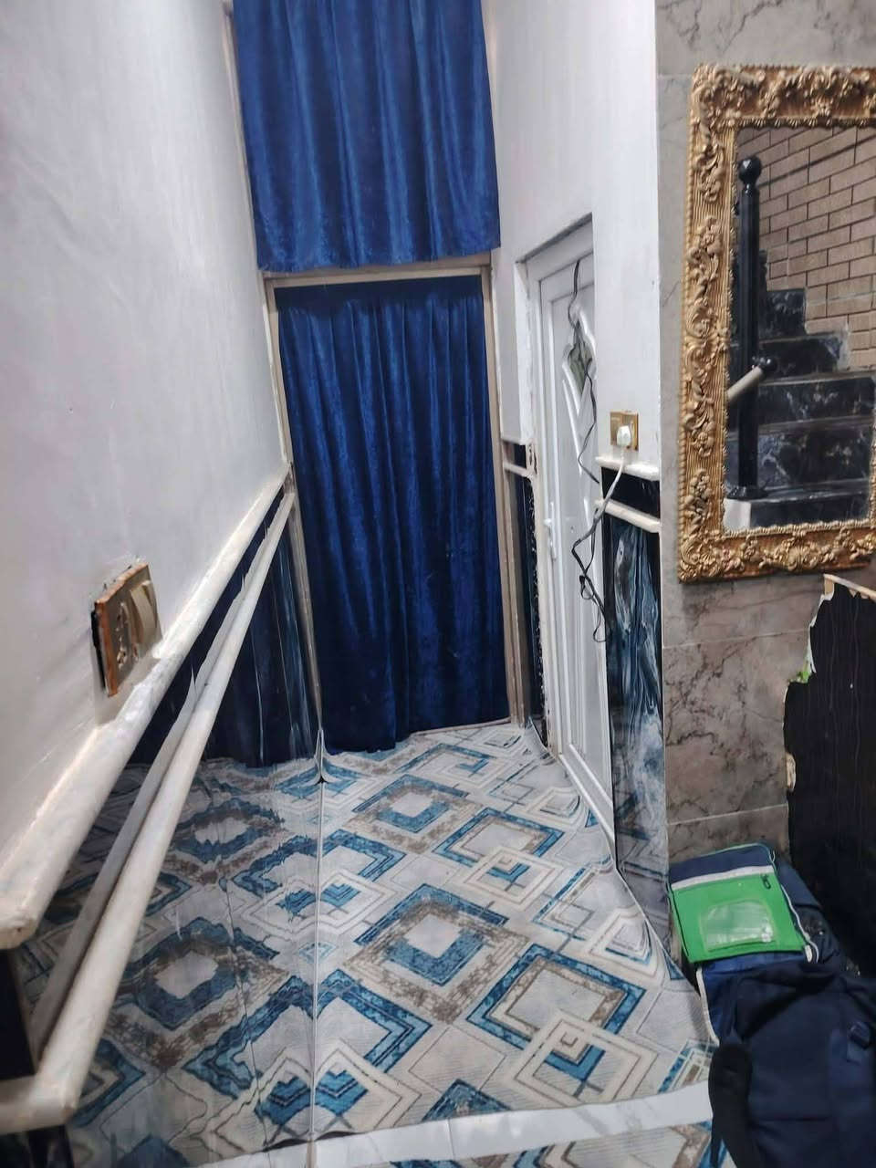 #دار_للــبـيــع 🏠 حي النهضة الثالثه مطلوب اسكان 45 مليون  (طابو صرف)
على شارع تبليط قرب مدرسة الخلاني 
المواصفات الأساسية:
المساحة: 136متر مربع.
عدد الطوابق: طابق واحد (بناء جديد حديث كونكريت مسلح).🏗️ 
التفاصيل والتقسيم الداخلي:
الواجهة ٧ ونص  النزال 18↔️ 
الطابق الأول:

غرفة استقبال كبيرة.

صالة + مطبخ.  ♨️ 

غرف نوم (عدد 1).

مجموعات صحية (داخلية وخارجية).🛁 

——————————————-
#متابعة_الصفحة
#نستقبل_جميع_عروضكم
———————————————————
🔺#للاستفسار الاتصال ع الارقام
  

 
***********‬‏📲 

  او مراسله واتساب +964 770 986 0830 📲  

او زيارة مكتبنا متواجدين 3 الظهر إلى 8 مساء 
🔺مكتب نعيم البديري للاستثمار والتطوير العقاري 
🔺العنوان:-حي  النهضة مقابل جامع شاكر هندس
