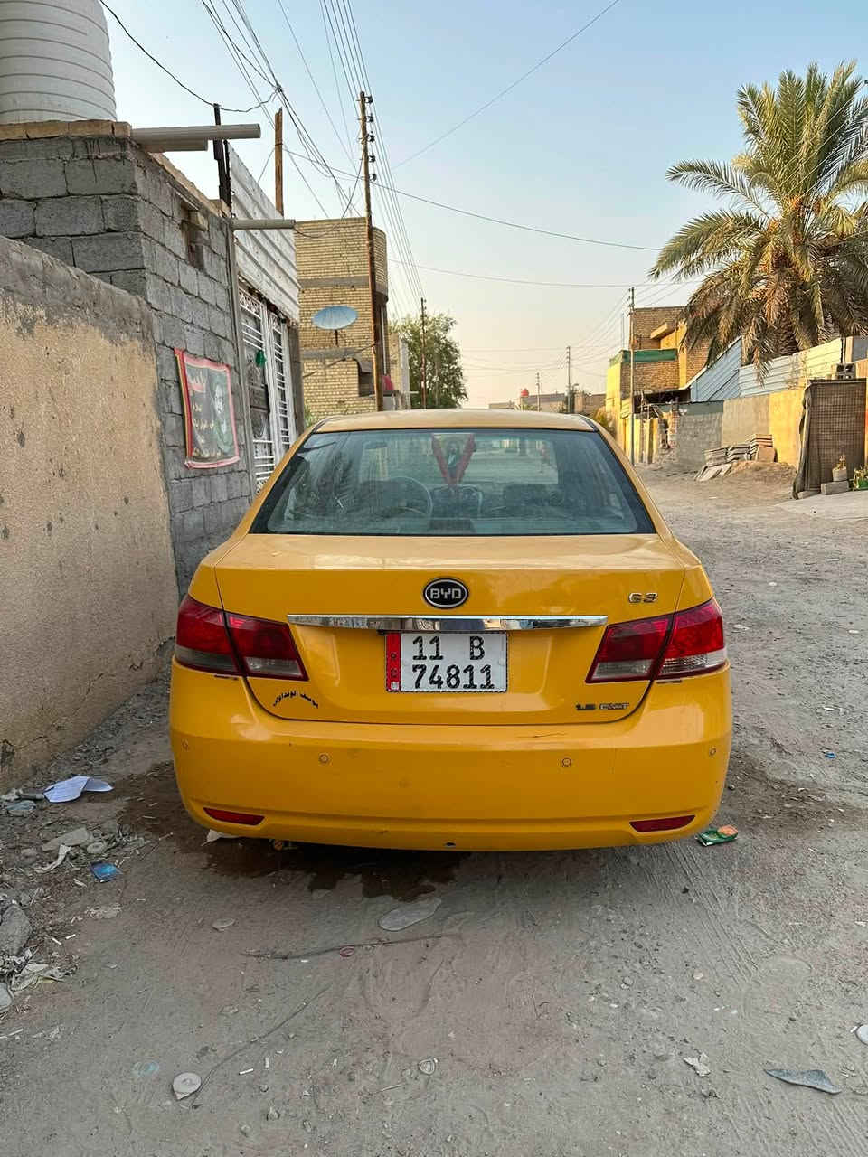 سلام عليكم بي واي دي  ٢٠١٣ G3 للبيع سياره حلوه ماشيه ١٠٥ الفمكينه وكير بلادي منضومه تبريد جديده تبريد ثلج مابيه لا جطل ولا زلغ كله عل بلاد بيه طخه باب السايق شاشه كار بلي باسمي تحويل مباشر هزه جديده مكاني بغداد للاستفسار ***********
