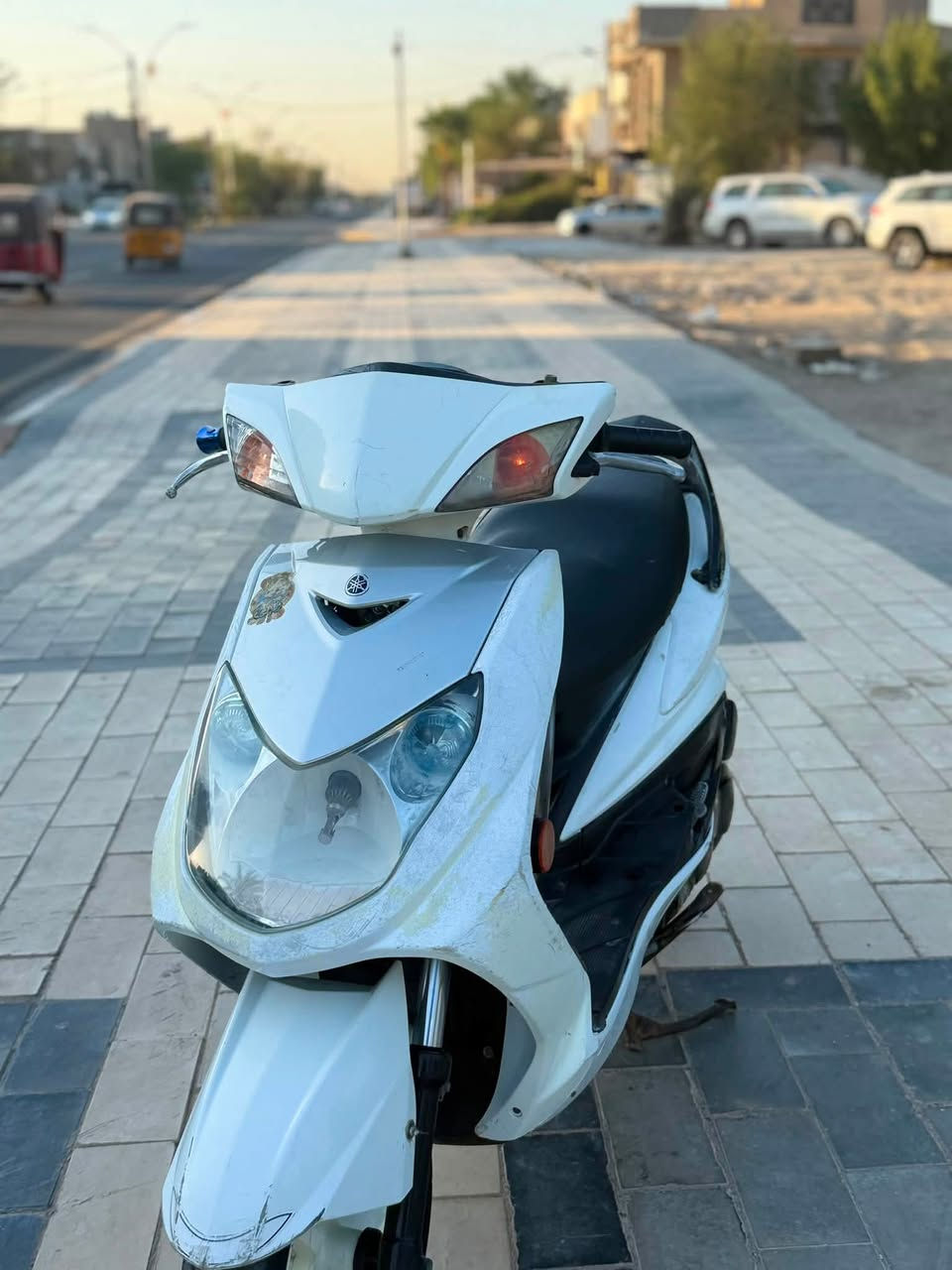 سكنس فحل نوزل خطين طلاعات  وكاله رمبه (مكفوله) مصالها هواي من نازله من رمبه كلها على وضع شركه مملعوب بيها ايي شي كلها بلاديه كفرات بلادي مكينه بلادي على وضع شركه كهربائيات  بلادي وكلهن شغالات مابيهن ايي نقص كلشي شغال   يعني دراجه تتعب تكول نضيفه وهيه رمبه ميحتاج اسوالف بعد دراجه مضلومه بل صور شرط احلى من صور بهوايي كفرات  جديده  مكينه متسمع صوتها السعر 725 وبيها مجال العنوان بغداد الرقم ***********
