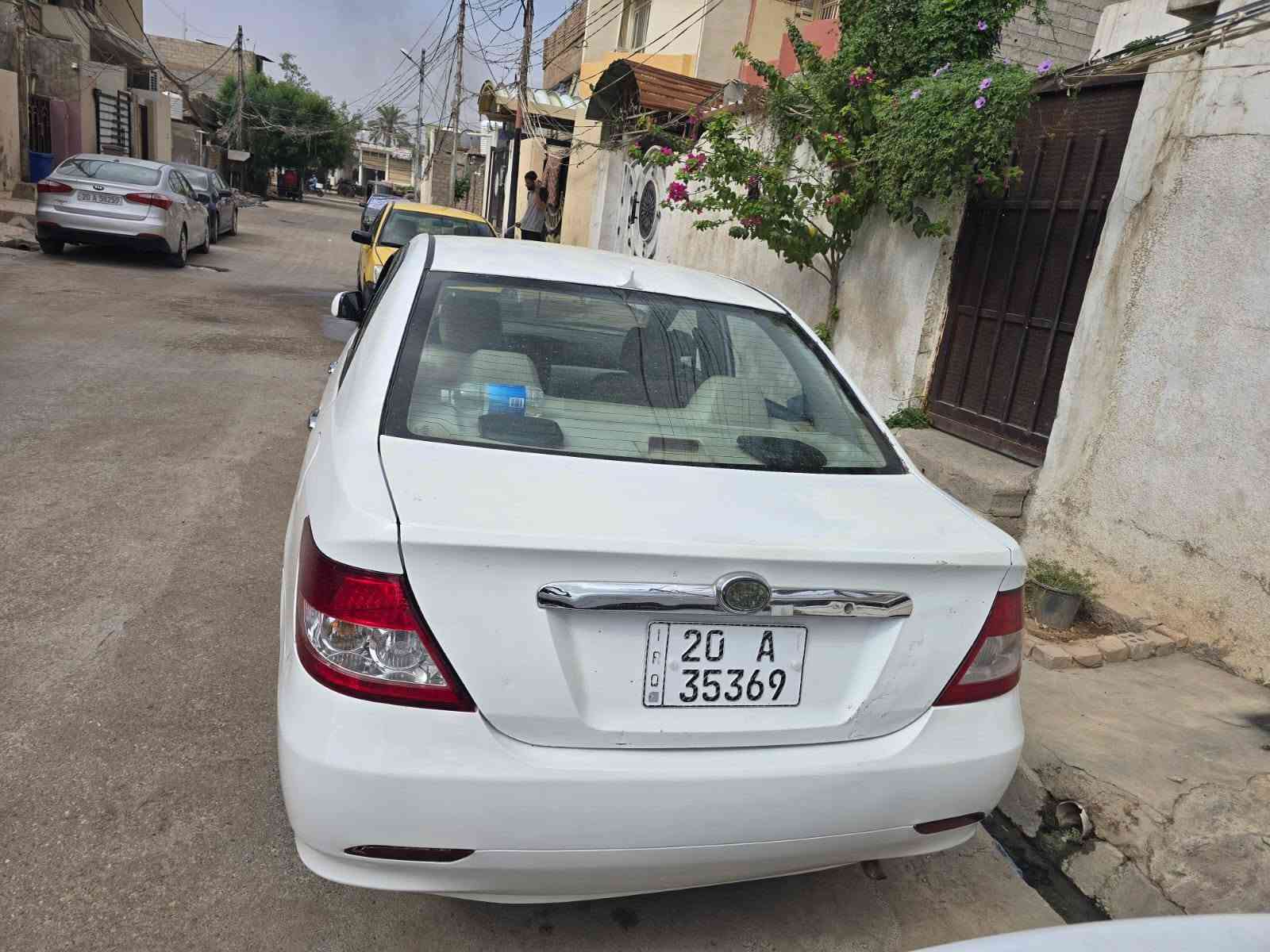 السلام عليكم byd F3 2013
***********

نقص فقط شحن عاز تبريد  محرك كير كله جديد بيها رش صبغ تحويل ثاني يوم سنويه جديد هذا رقم صاحبه اتصل عليه أو واتساب رجاء لا تدخل ع خاص
