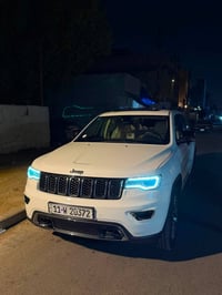 جيب كراند شيروكي لمتدد 2018 خليجي وكاله هارلم ماشيه ٨٨ الف كيلو السيار...