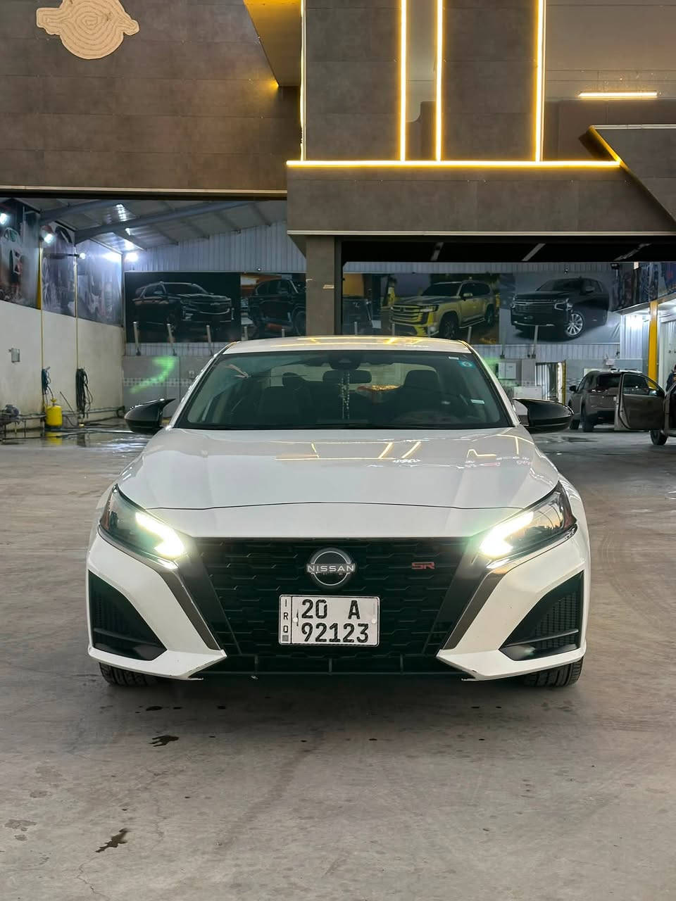 سلام عليكم
🚘 نيسان ألتيما 2024 SR 🔥
السيارة معوقين
 فئة SR الرياضية
⚙️ محرك 2.5L — 4 سلندر
🛞 جنوط SR رياضية 19 إنچ
🎯 تصميم رياضي وأنيق
🖤 داخلية ومواصفات SR مميزة
سيارة تجمع بين الفخامة، الشكل الرياضي والاقتصادي 

ضررر السيارة كما موضح في الصور والضربة مرجعة على باردة 

مكان السيارة ديالى كنعان 
السعر 175 وبيها مجال 
استفسار اكثر اتصال فقط ***********
