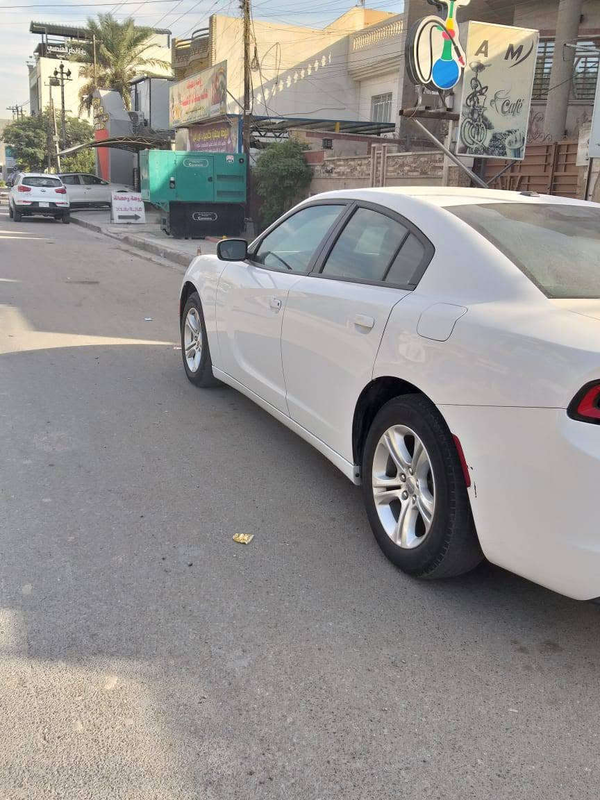 السلام عليكم دودج تشارجر sxt  موديل ٢٠٢٠ رقم بغداد باسمنا ماشية ٢٤ ألف اجتي من أمريكا ماشية ٢١ ألف ميل الحادث بنيد مبدل بدون لغود وشاصي والجاملغ بارد السيارة فول مواصفات السعر ٢٣٠ ورقة بيها مجال بسيط للجادين بالشراء مكان السيارة السيدية الضباط الاتصال على الرقم ***********
تحياتي للجميع

