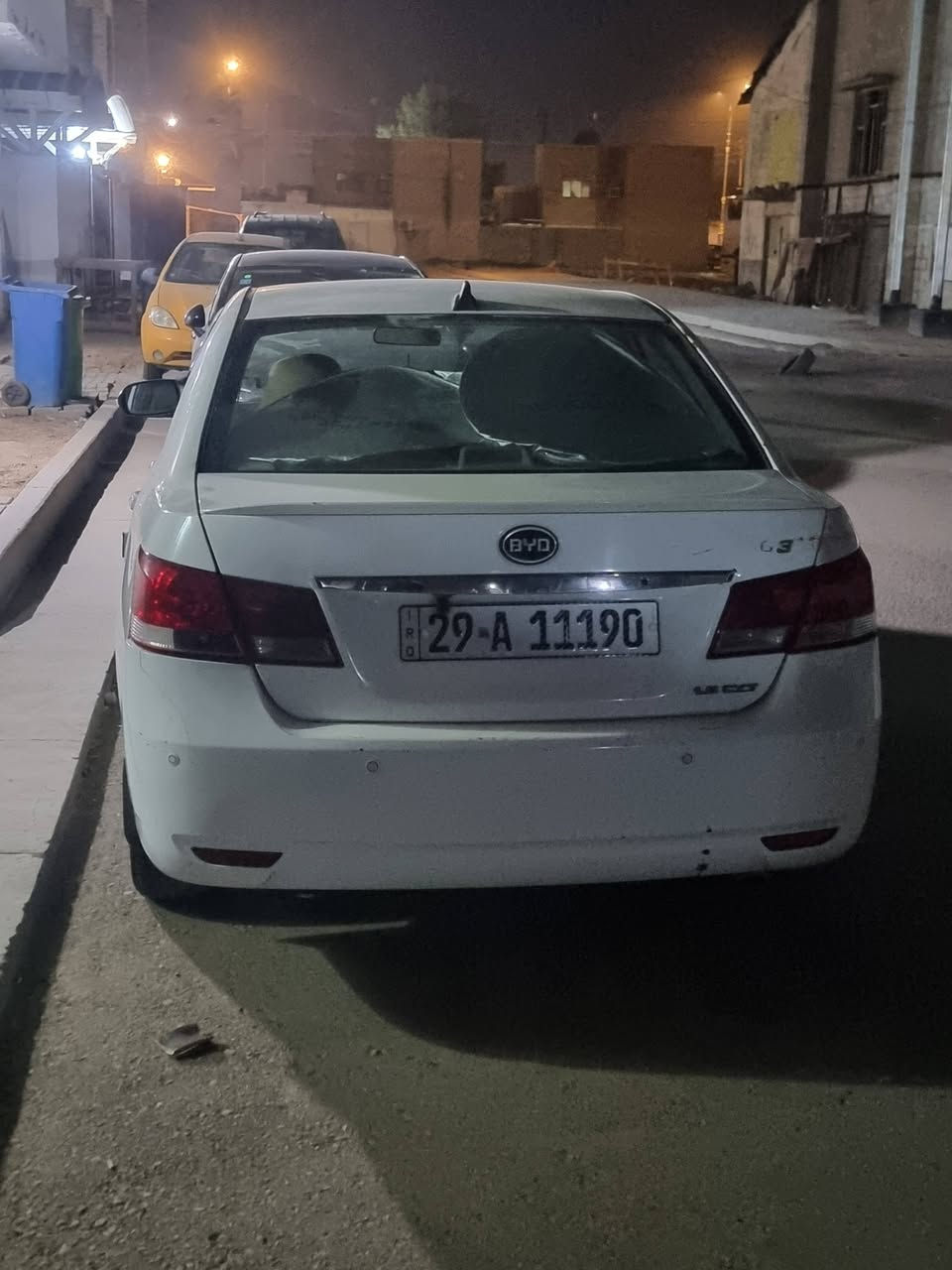 سلام عليكم 
للبيع BYD G3  كير اوتوماتيك موديل 2013 رقم واسط انكليزي الجديد 
نقص حداديه وچبنه 
السعر 48 وبيها مجال  العنوان الديوانية الأسكان
الرقم ***********
