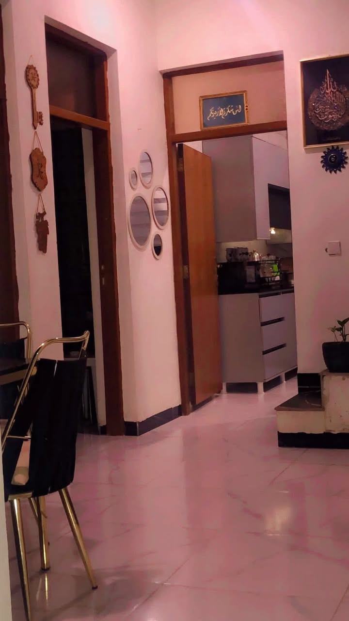 السلام عليكم 
يوجد دار للايجار مؤثث طابق واحد بهور رجب مجمع ارض النخيل للاستفسار 
***********
