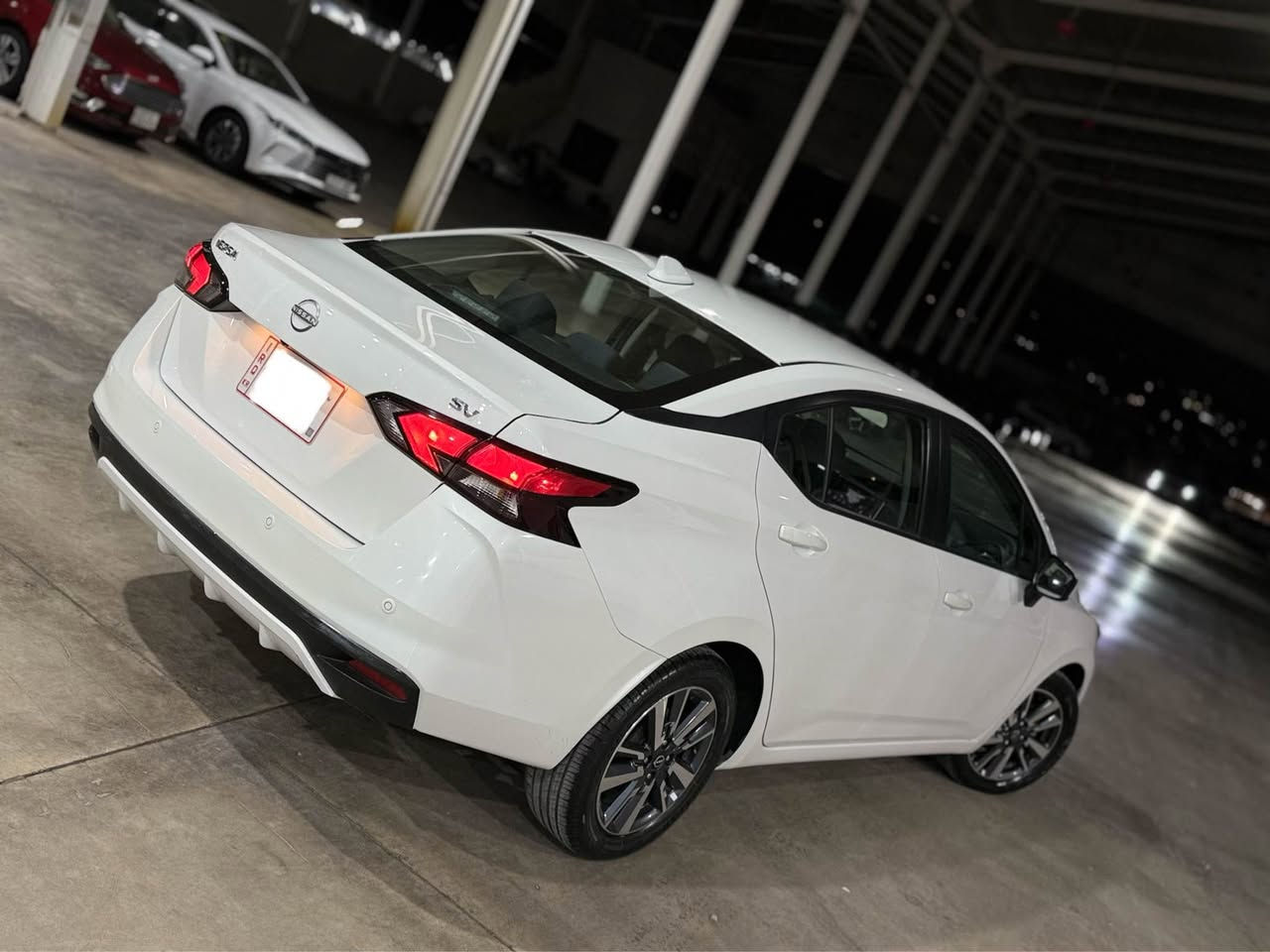 Nissan versa 2024 SV 
سەیارەکە کلینە بێ بۆیاخ بێ پارچە گۆڕا و بێ کرانەوە

بەسمە
گێچ دیجیتال
ڕادار ٣٦٠
کامێرا
خەتی جادە
وایەرلێس چارج
تحکومات سەر سوکان کامل
تحدید سورعە
Aux
Usb
Type-c
Carplay
Android auto
حاسە و کامێرا 
زۆر مواسەفاتی تر 
٣ مانگ کاتی لەگەلە
١٢٠$گەڵا 
***********
*********** السليمانية, العراق
